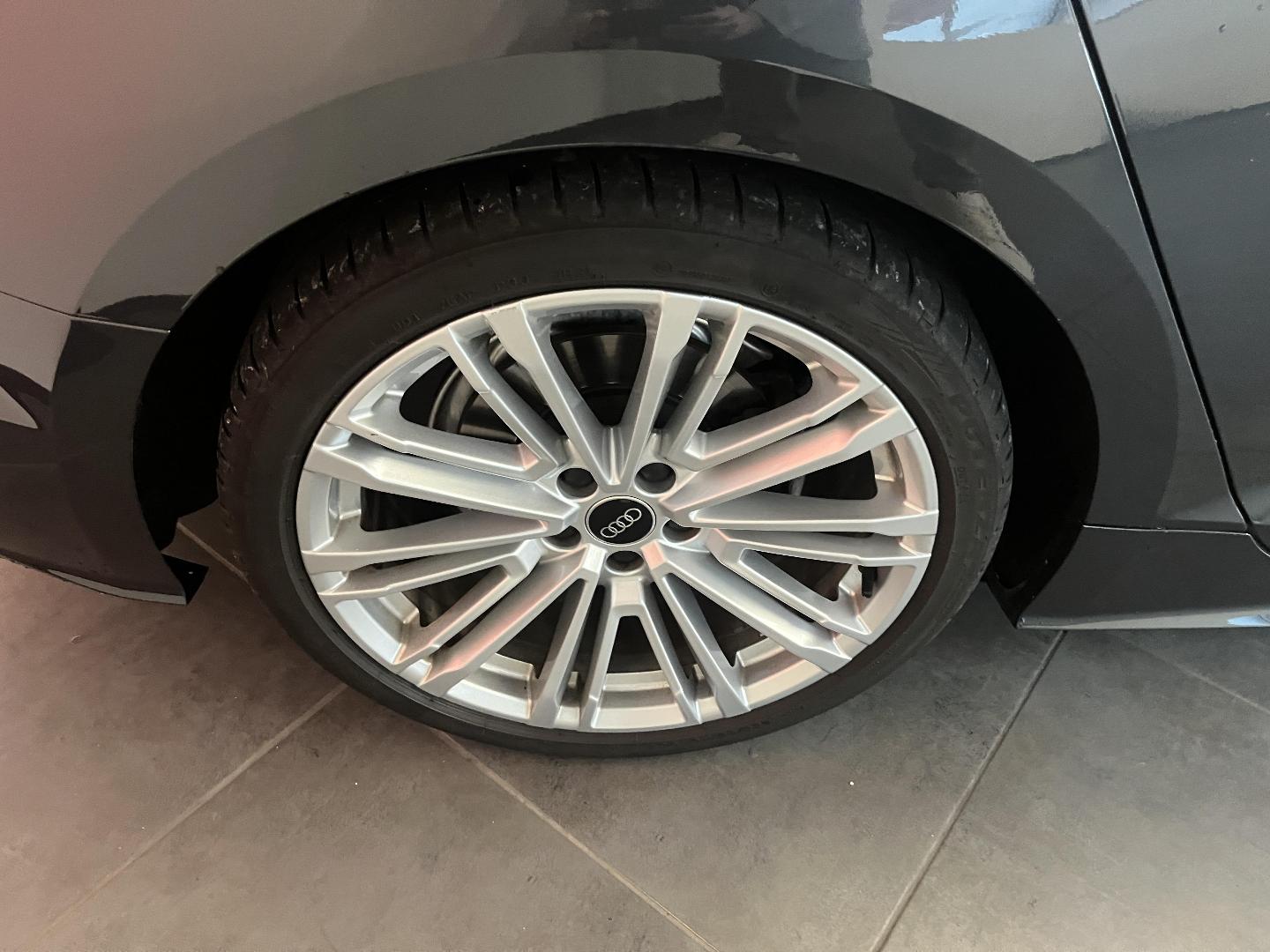 Image about Audi A5 Sportback Avus 40 TDI quattro 150 kW (204 ch) S tronic