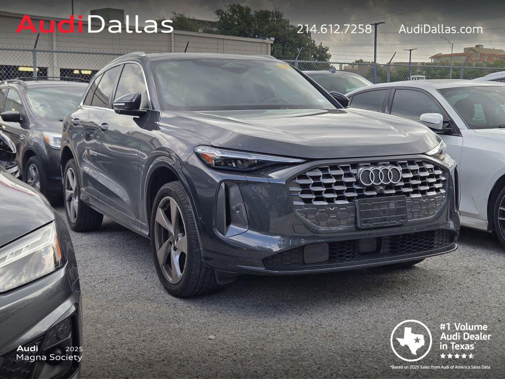 2025 Audi Q5 40 Premium Plus's photo