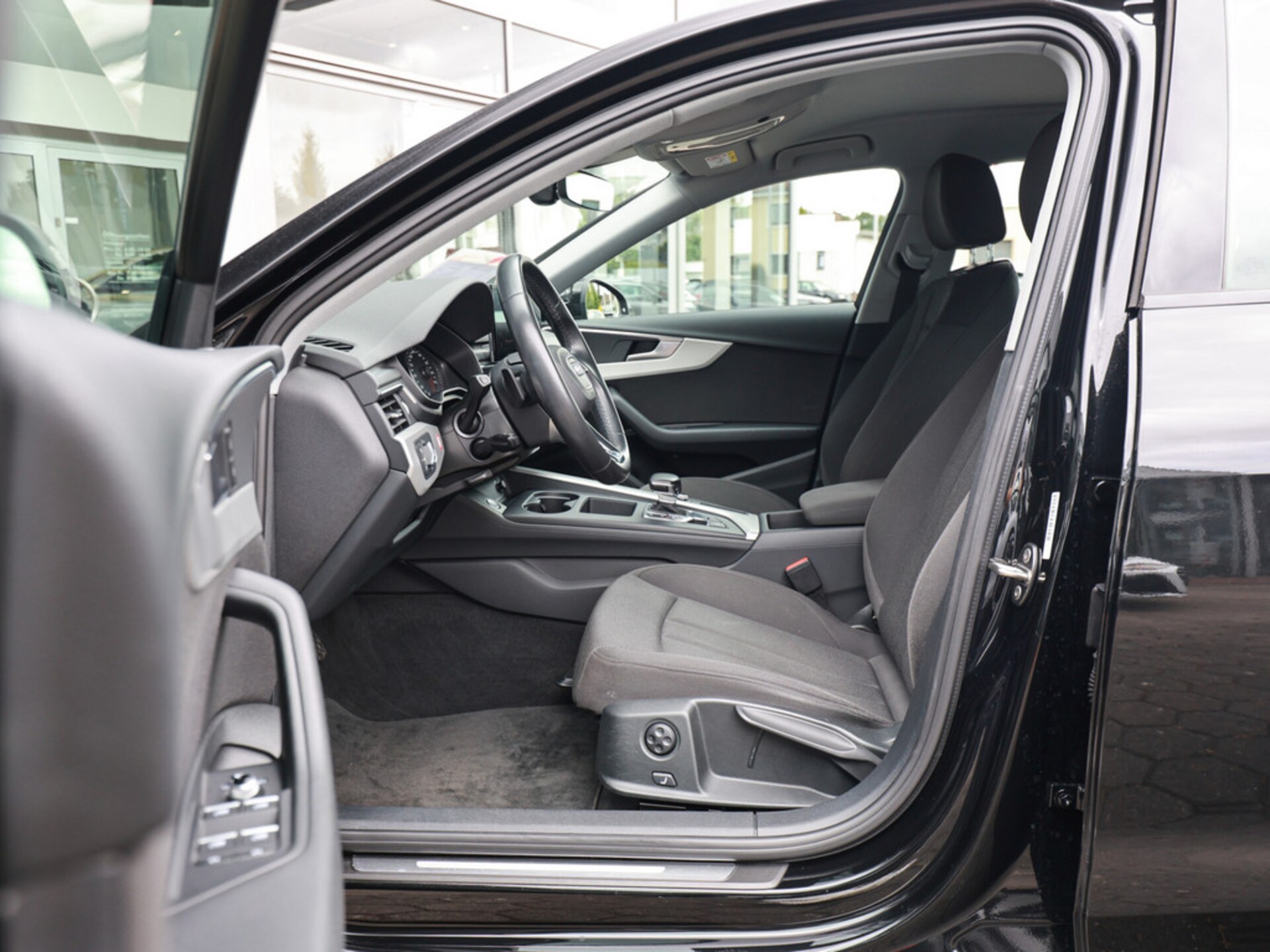 Audi A4 Avant Advanced