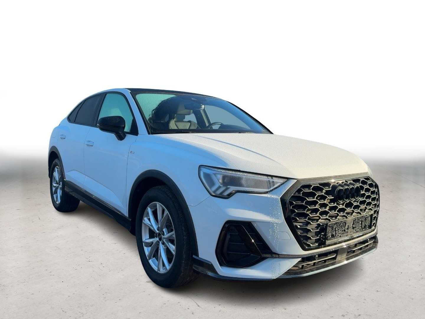 Bild über Audi Q3 Sportback S line 35 TFSI S tronic - für weitere Informationen kontaktieren Sie den Audi Partner