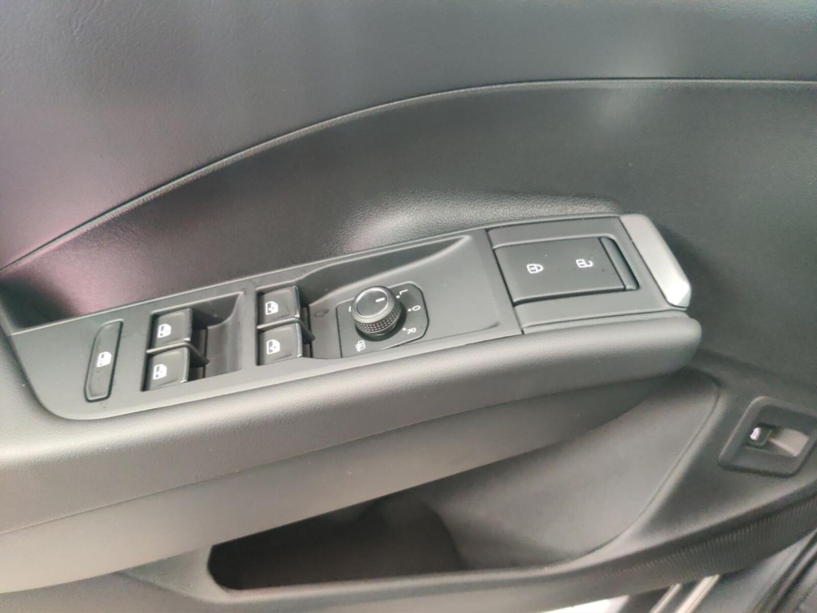 Volkswagen T-Roc – Bild 10