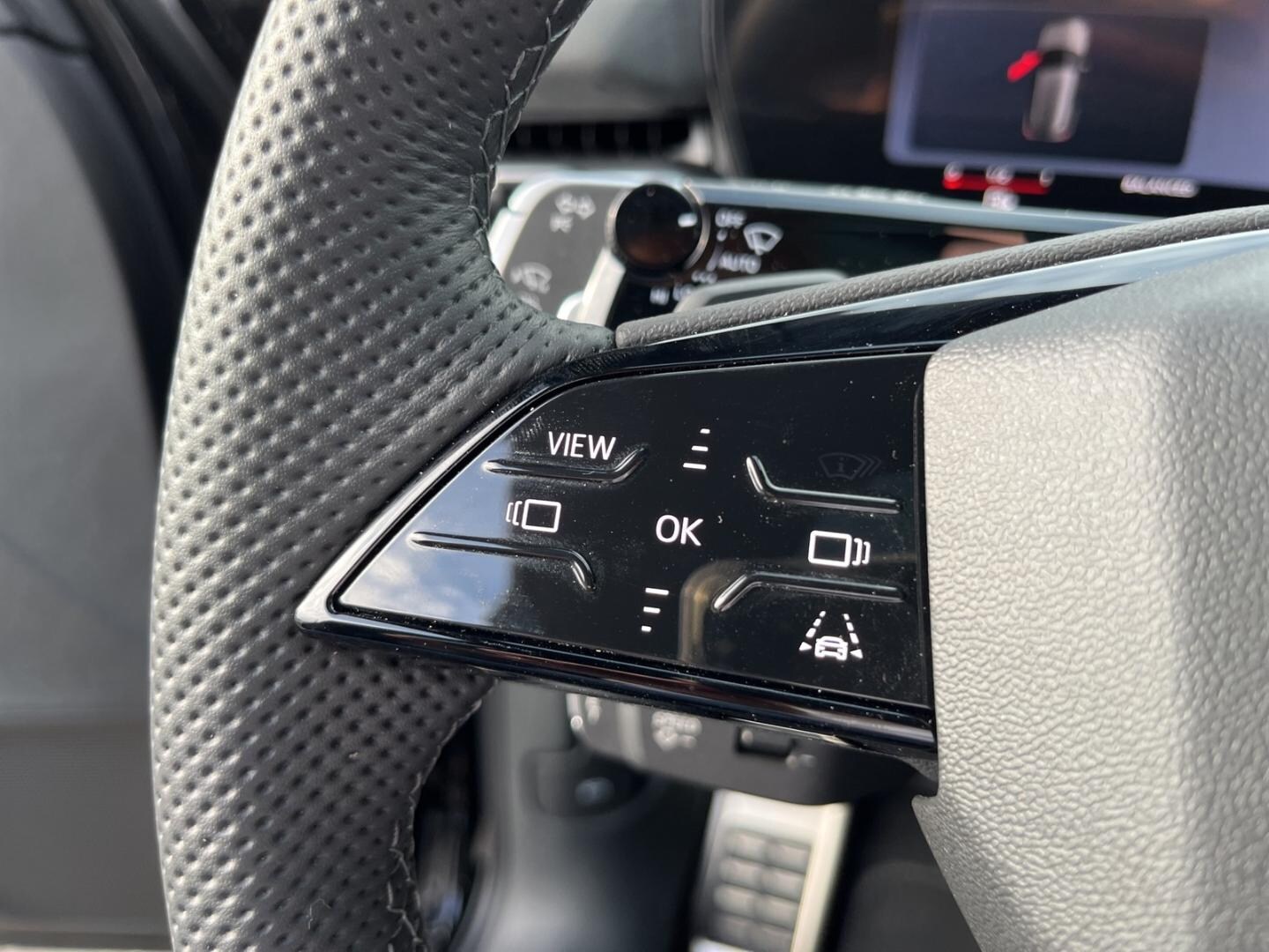Bild über Audi Q3 SUV TFSI 110 kW S tronic - für weitere Informationen kontaktieren Sie den Audi Partner