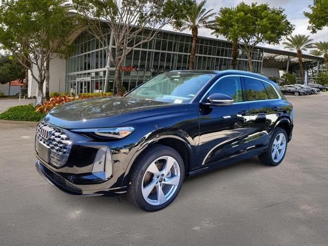 2025 Audi New Q5 Premium Plus's photo