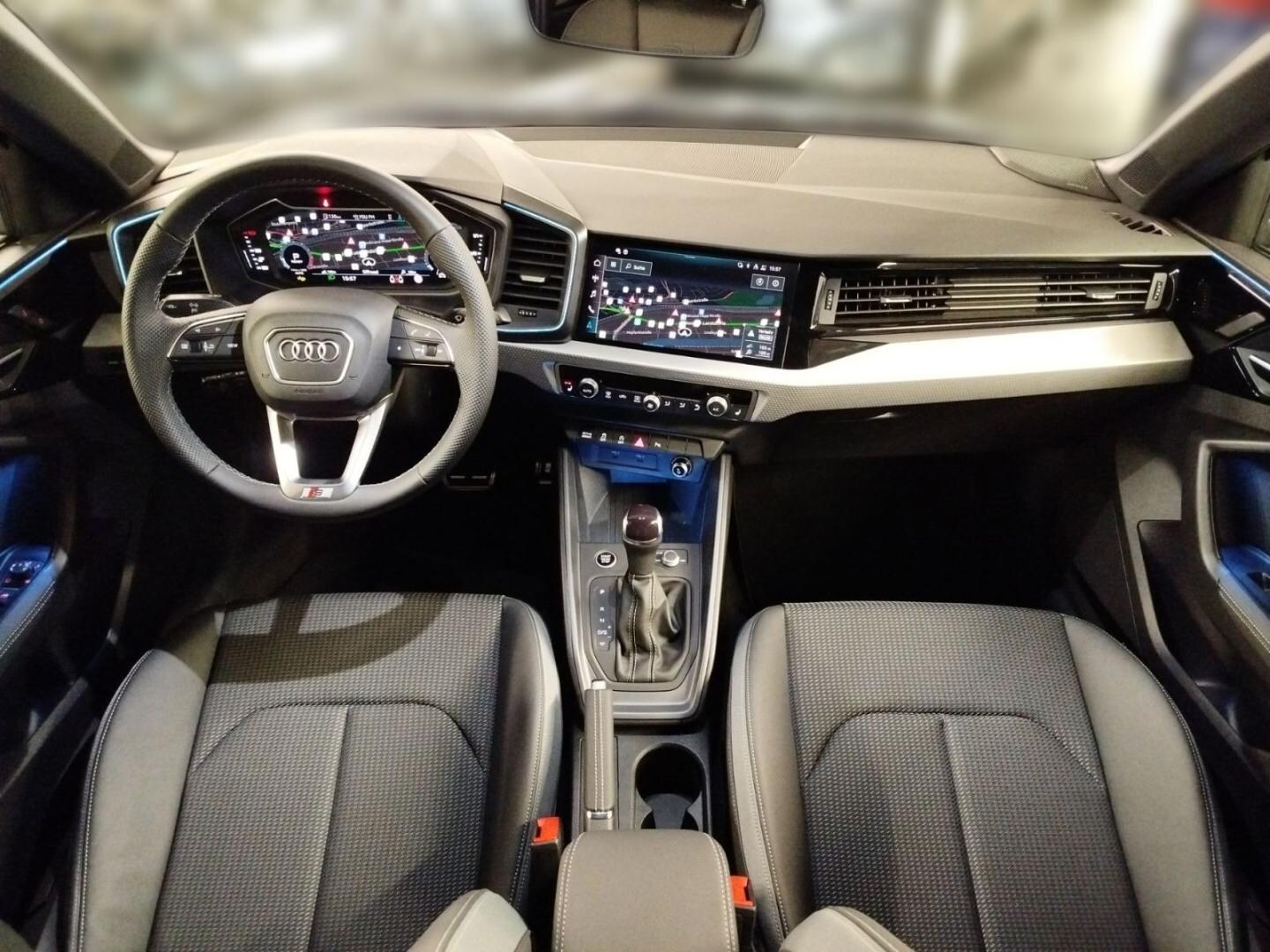 Bild über Audi A1 Sportback S line 35 TFSI S tronic - für weitere Informationen kontaktieren Sie den Audi Partner