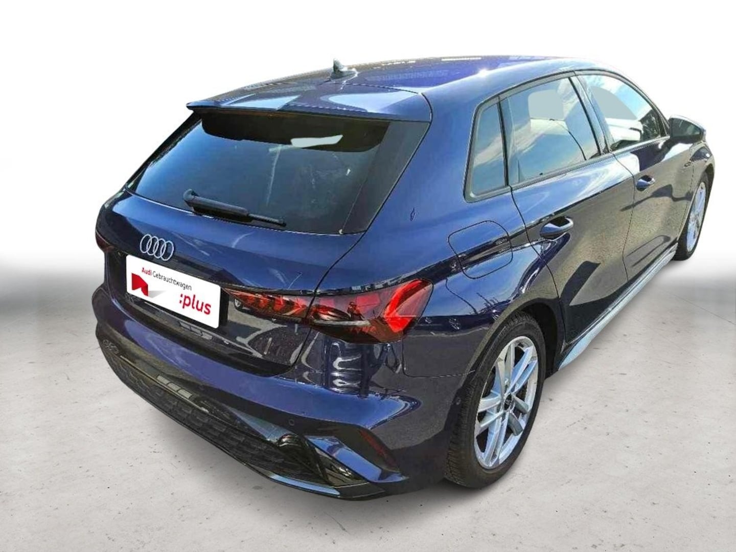 Bild über Audi A3 Sportback S line 35 TFSI S tronic - für weitere Informationen kontaktieren Sie den Audi Partner