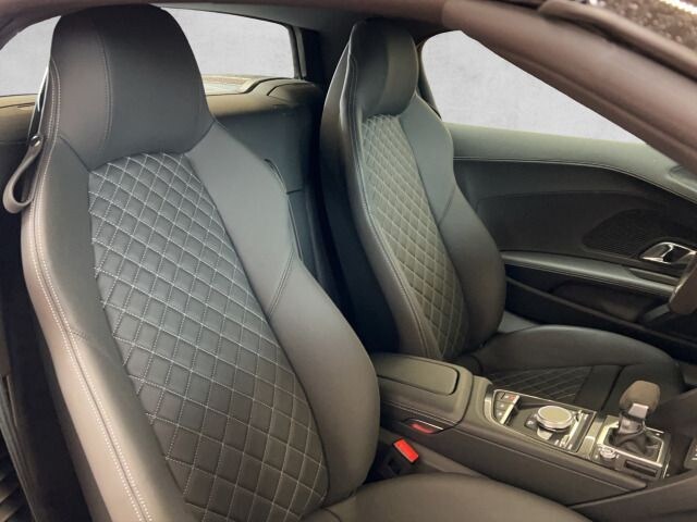 Image about Audi R8 Spyder FSI quattro S tronic