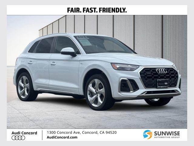 2023 Audi Q5 45 Premium Plus's photo