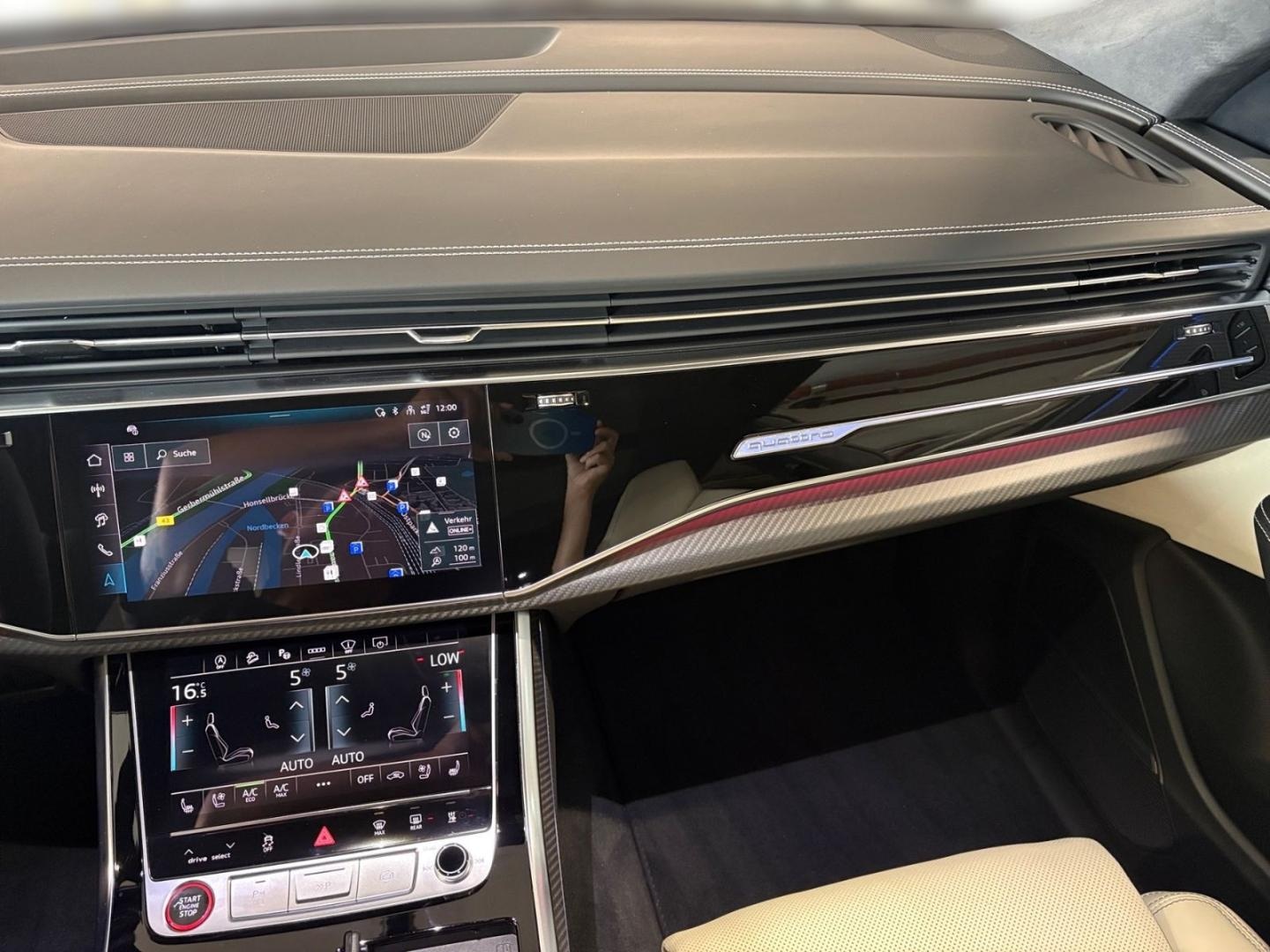 Bild über Audi RS Q8 SUV TFSI quattro 471 kW tiptronic - für weitere Informationen kontaktieren Sie den Audi Partner
