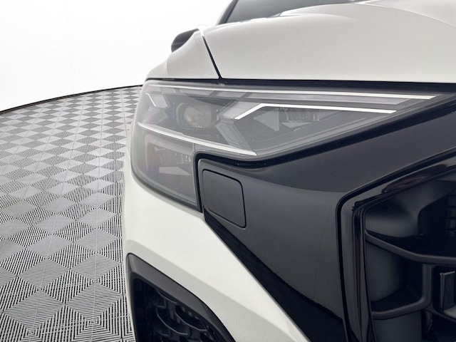 2026 Audi SQ8 Premium Plus - Photo 17
