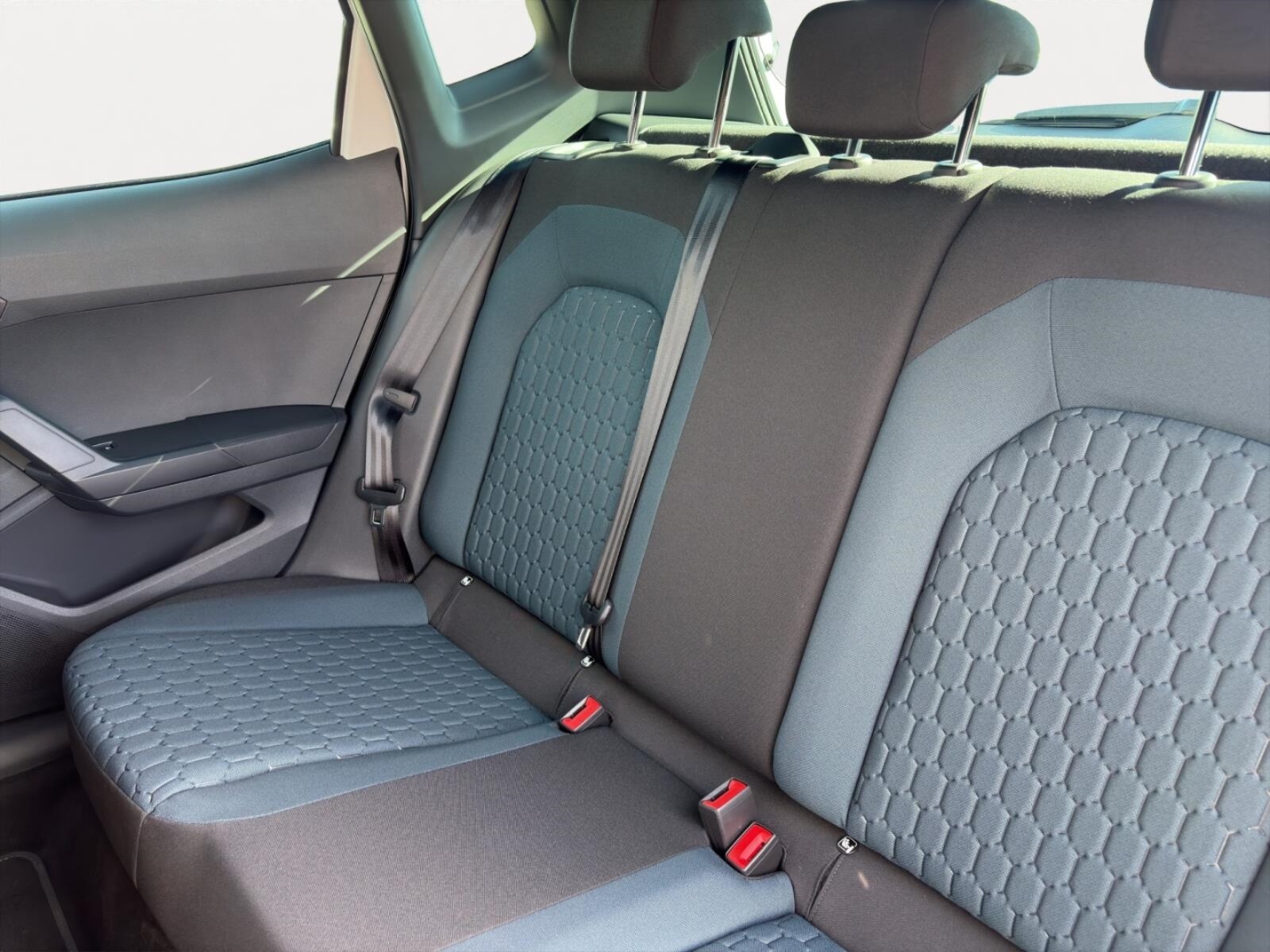 SEAT Arona – Bild 12