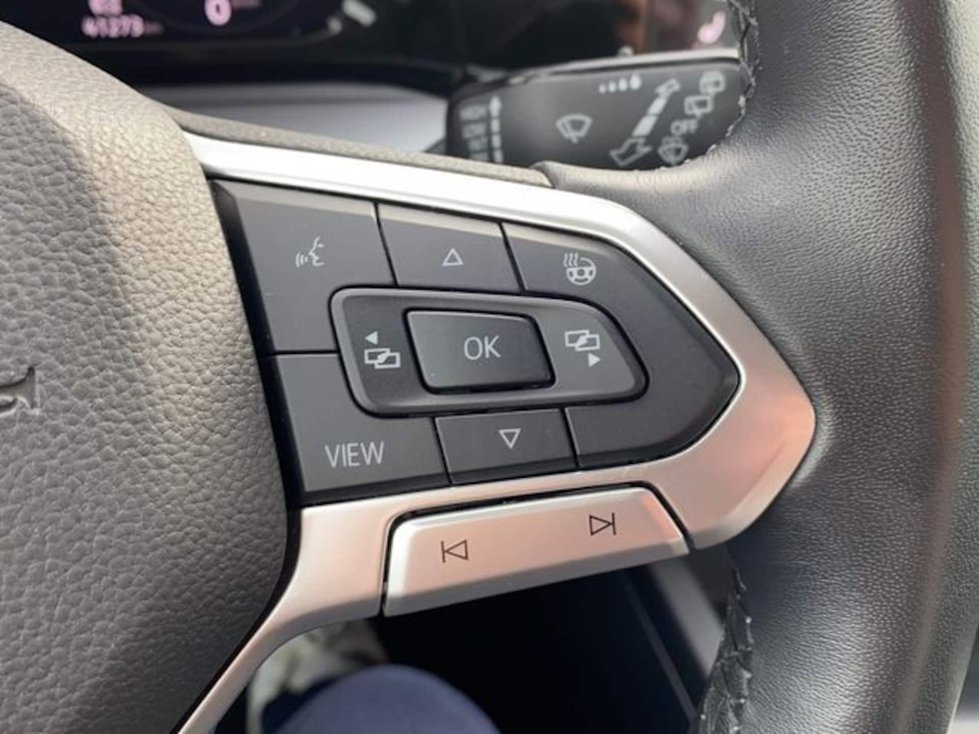 Volkswagen Golf Active