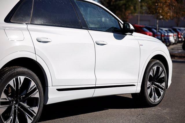 2026 Audi Q8 Premium Plus - Photo 6