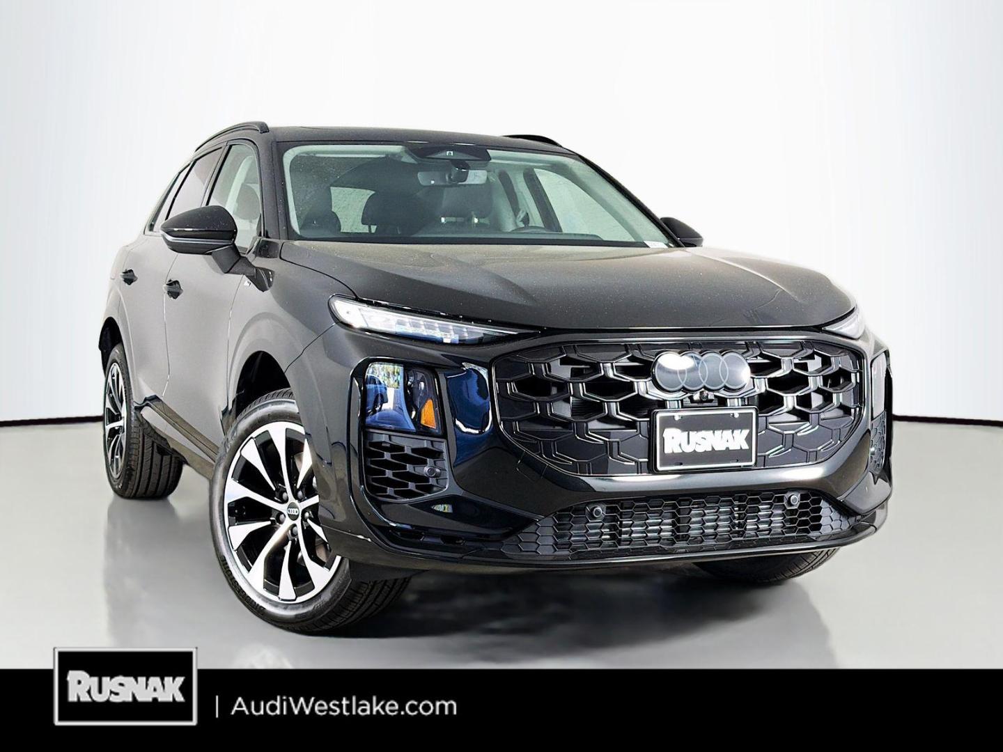 2026 Audi Q3 S line quattro's photo