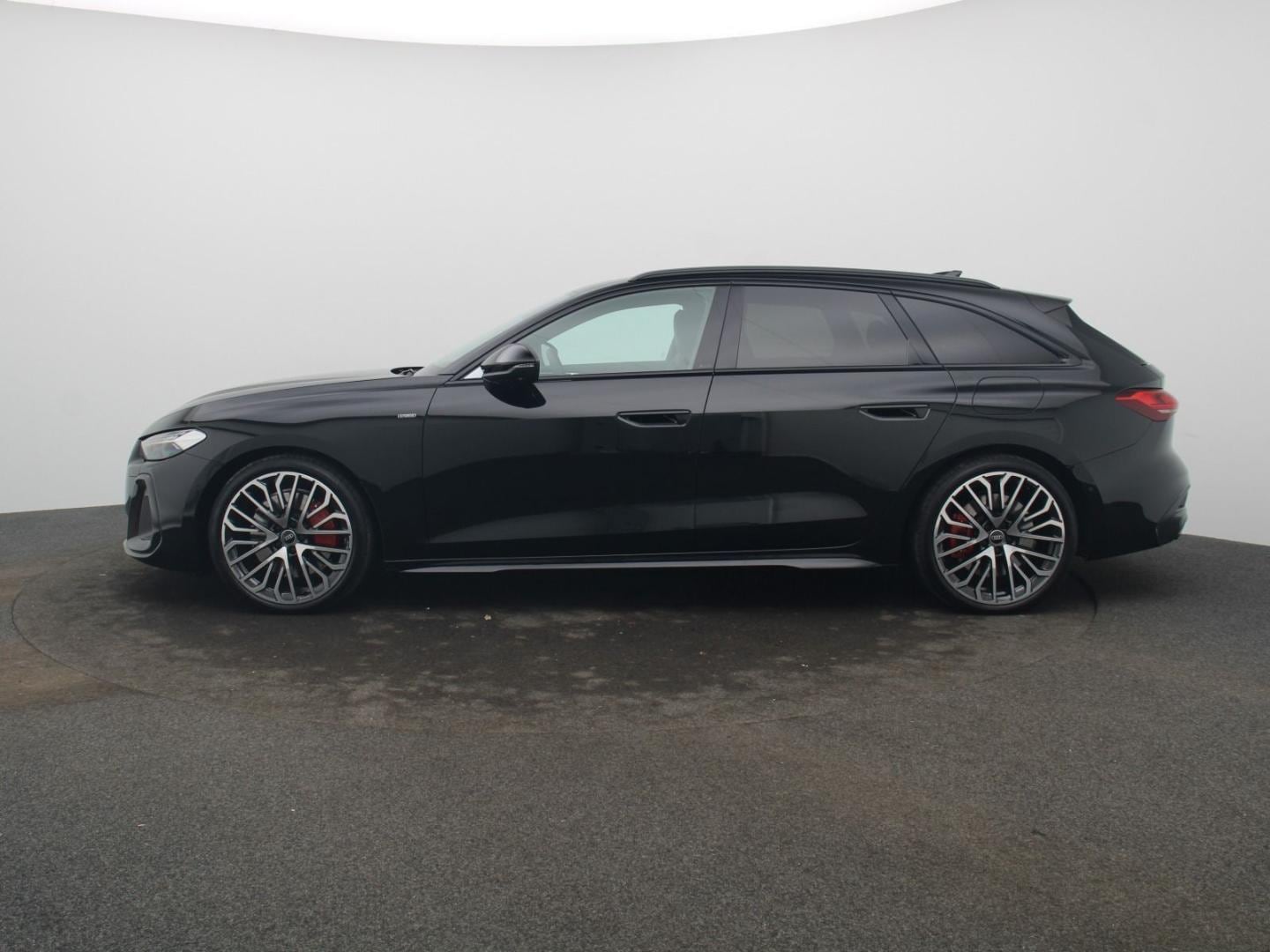 Bild über Audi A5 Avant e-hybrid e-hybrid quattro 270 kW S tronic - für weitere Informationen kontaktieren Sie den Audi Partner