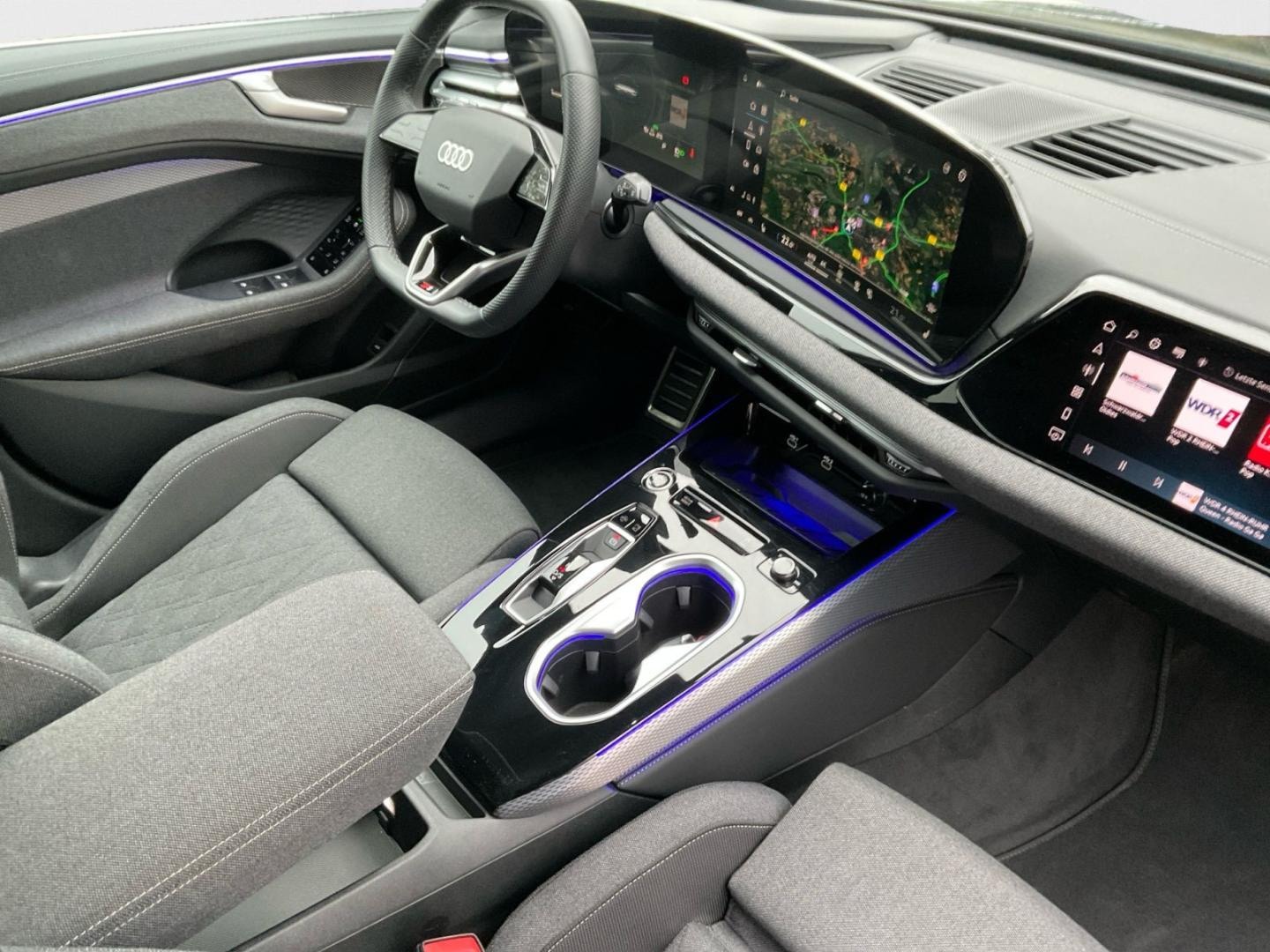 Bild über Audi A6 Avant TDI 150 kW S tronic - für weitere Informationen kontaktieren Sie den Audi Partner