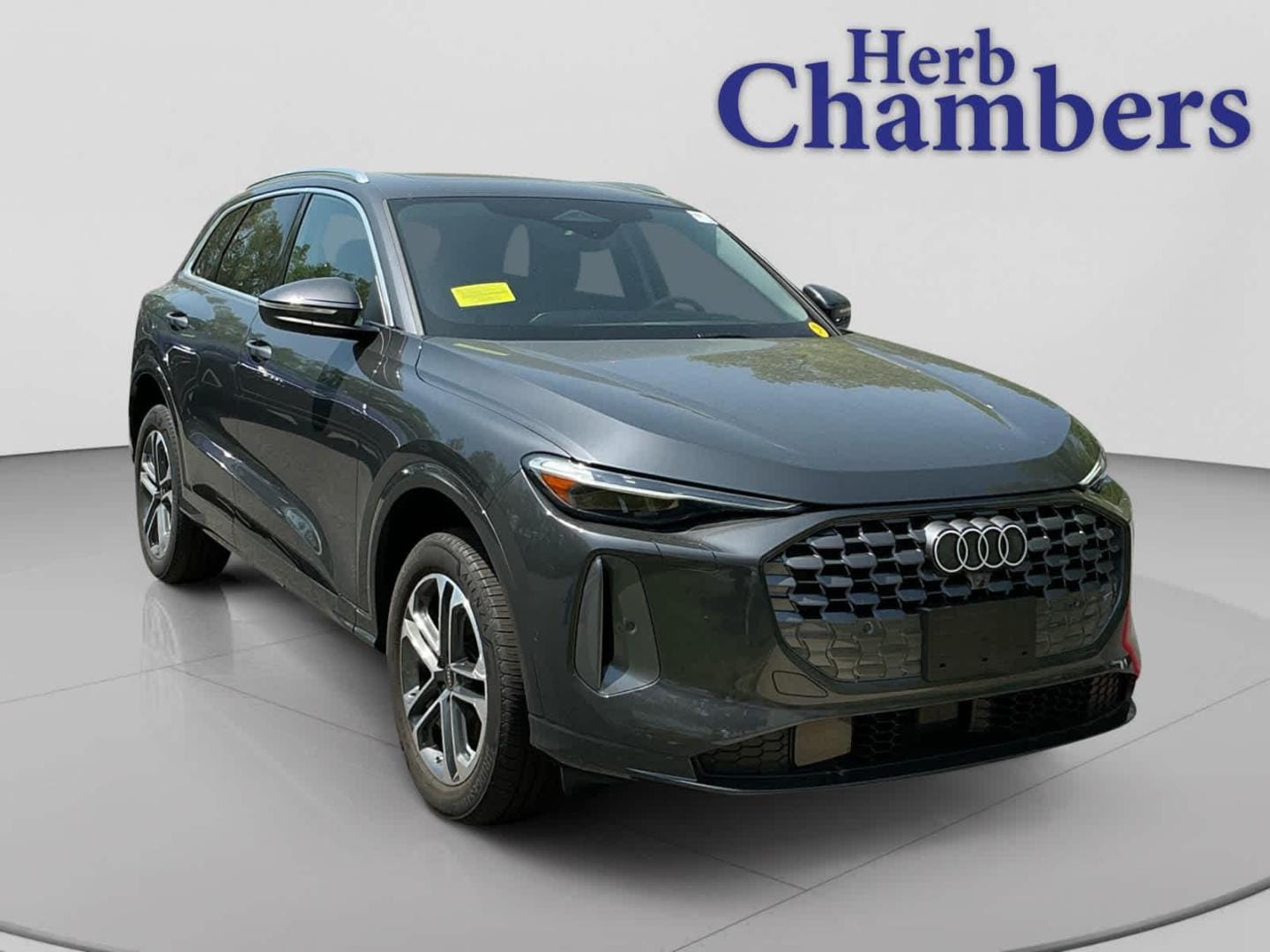 2025 Audi Q5 Premium Plus quattro's photo