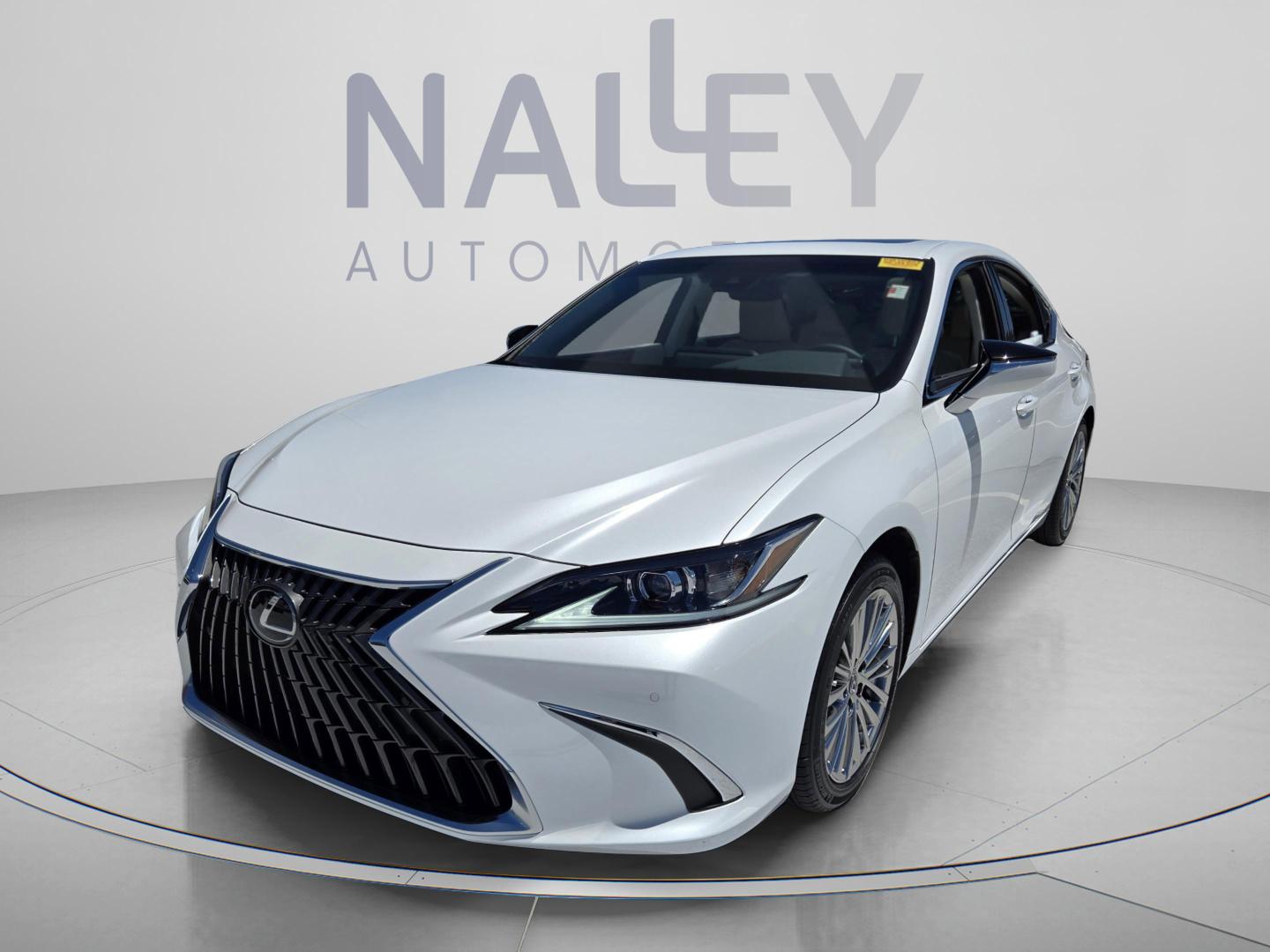 2025 Lexus ES 350 350's photo