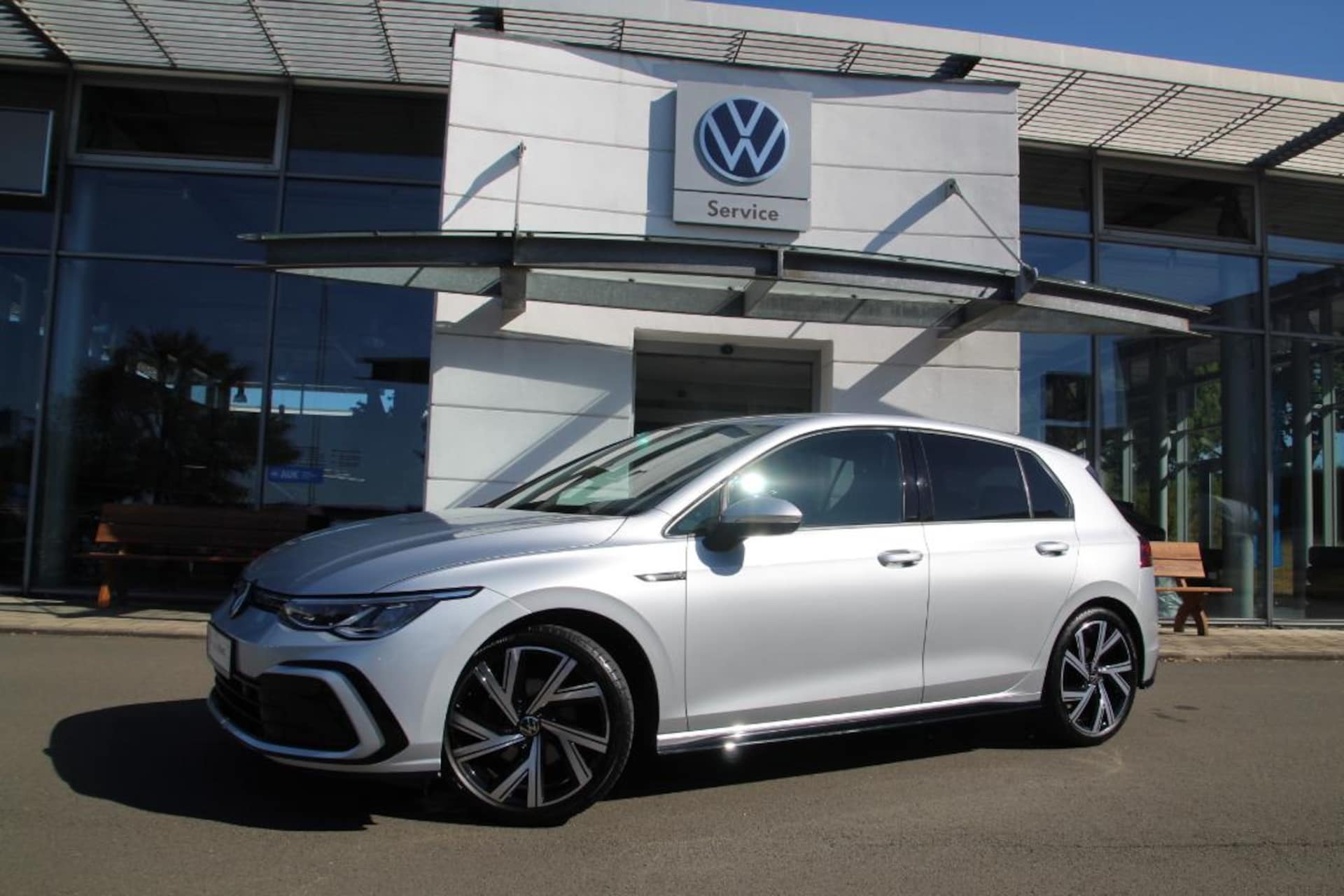 Volkswagen Golf R-Line