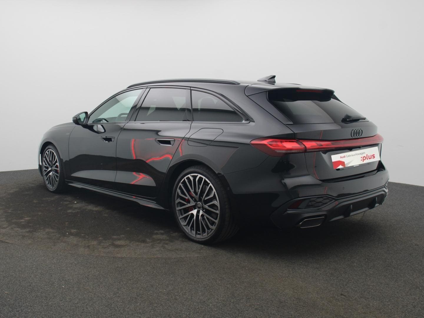 Bild über Audi A5 Avant e-hybrid e-hybrid quattro 270 kW S tronic - für weitere Informationen kontaktieren Sie den Audi Partner