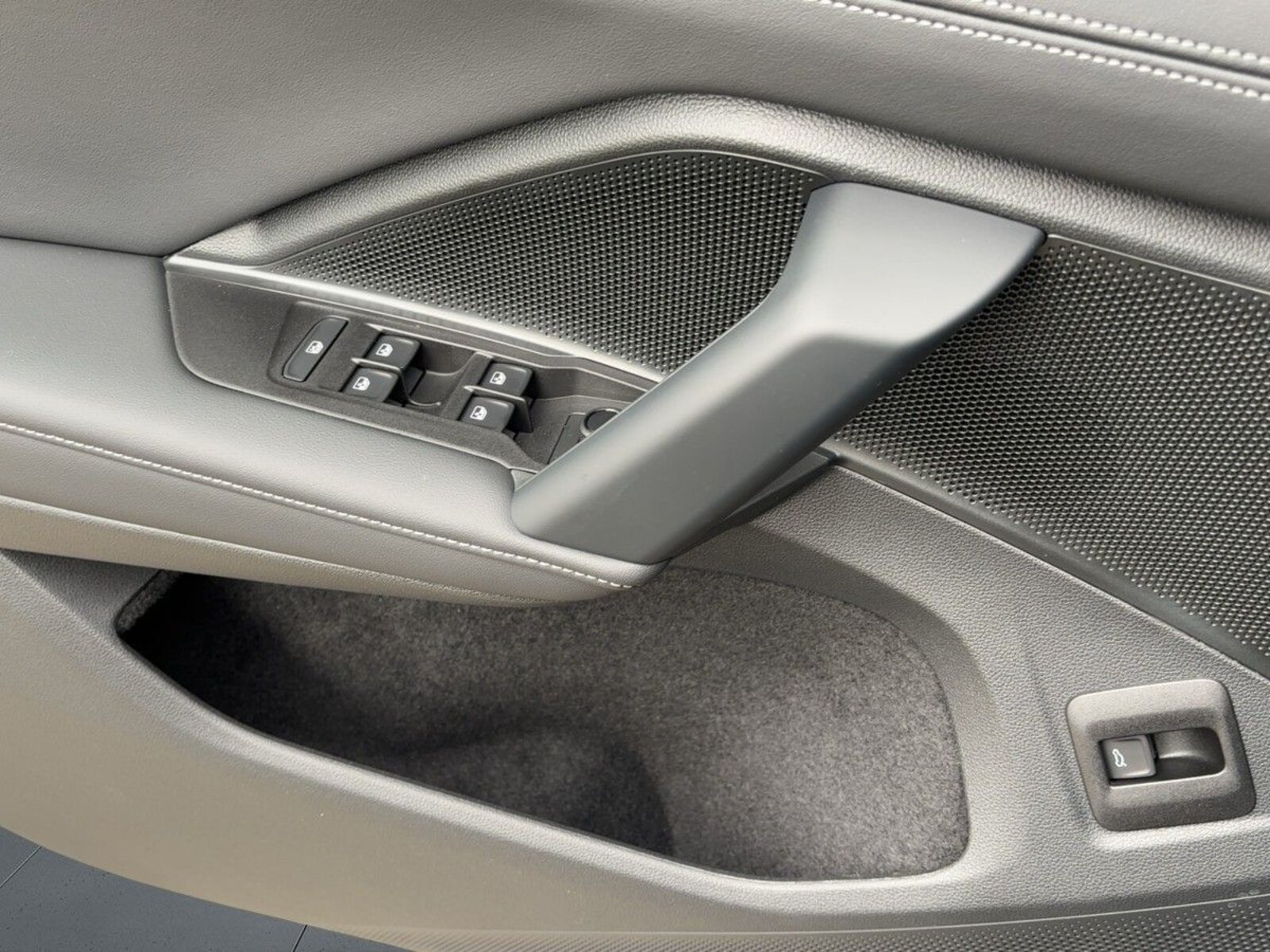 Volkswagen Tiguan – Bild 10