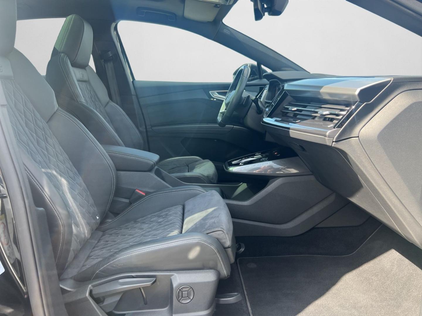 Image about Audi Q4 Sportback e-tron 50 e-tron quattro