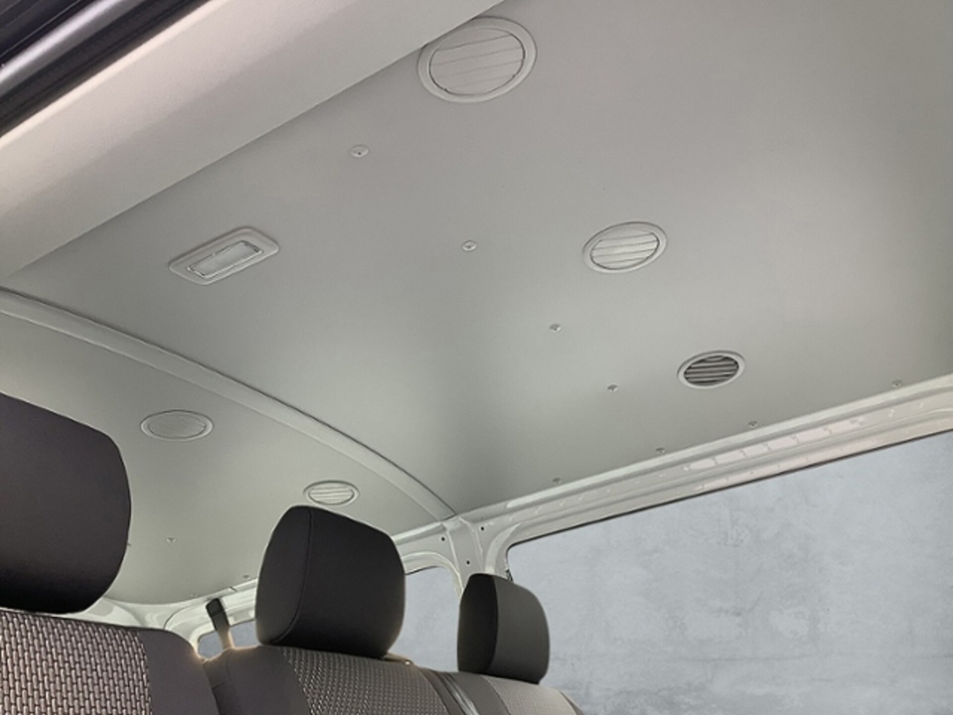 Volkswagen T6.1 Transporter Kombi kurzer Radstand