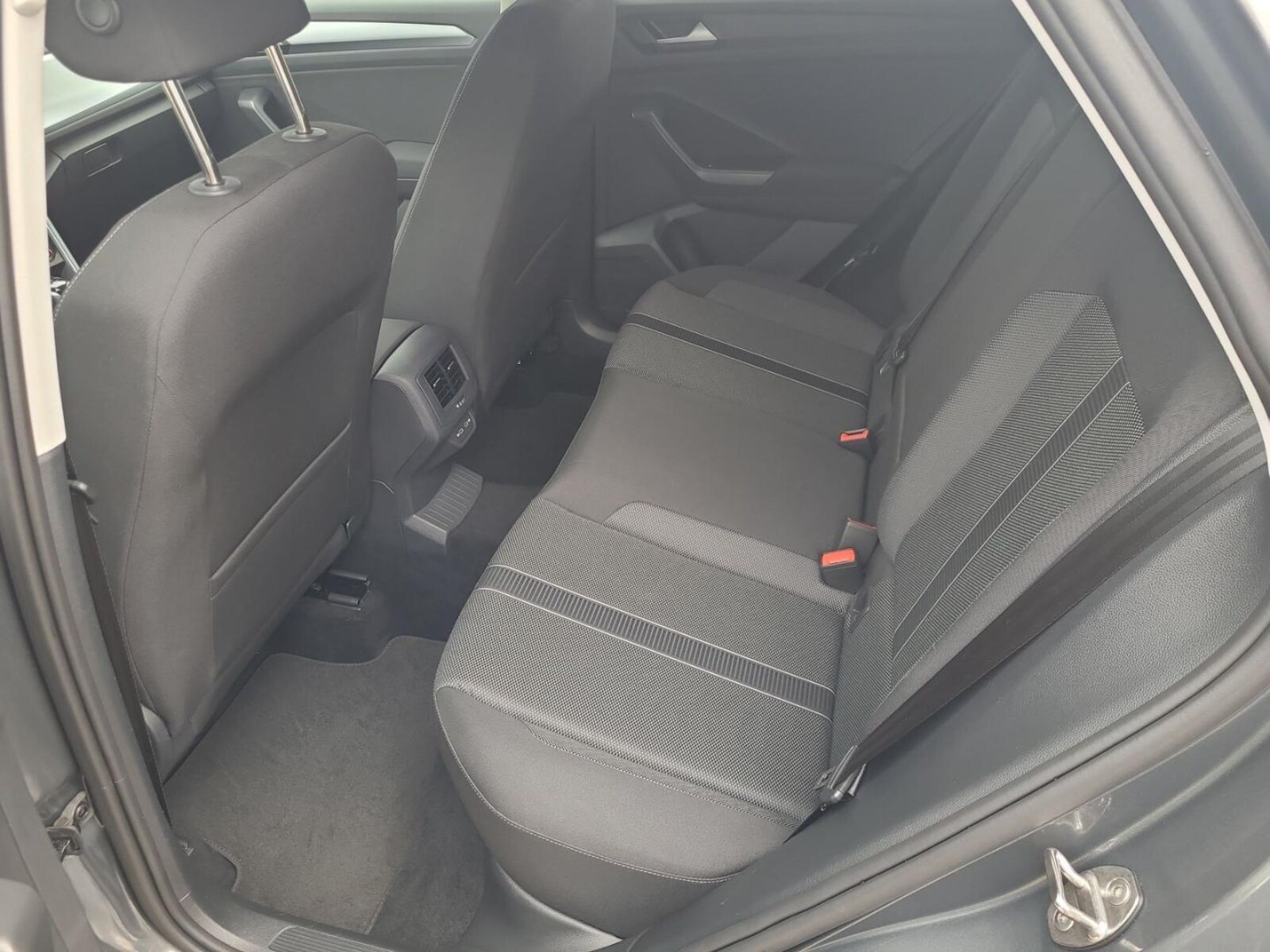 Volkswagen T-Roc – Bild 13