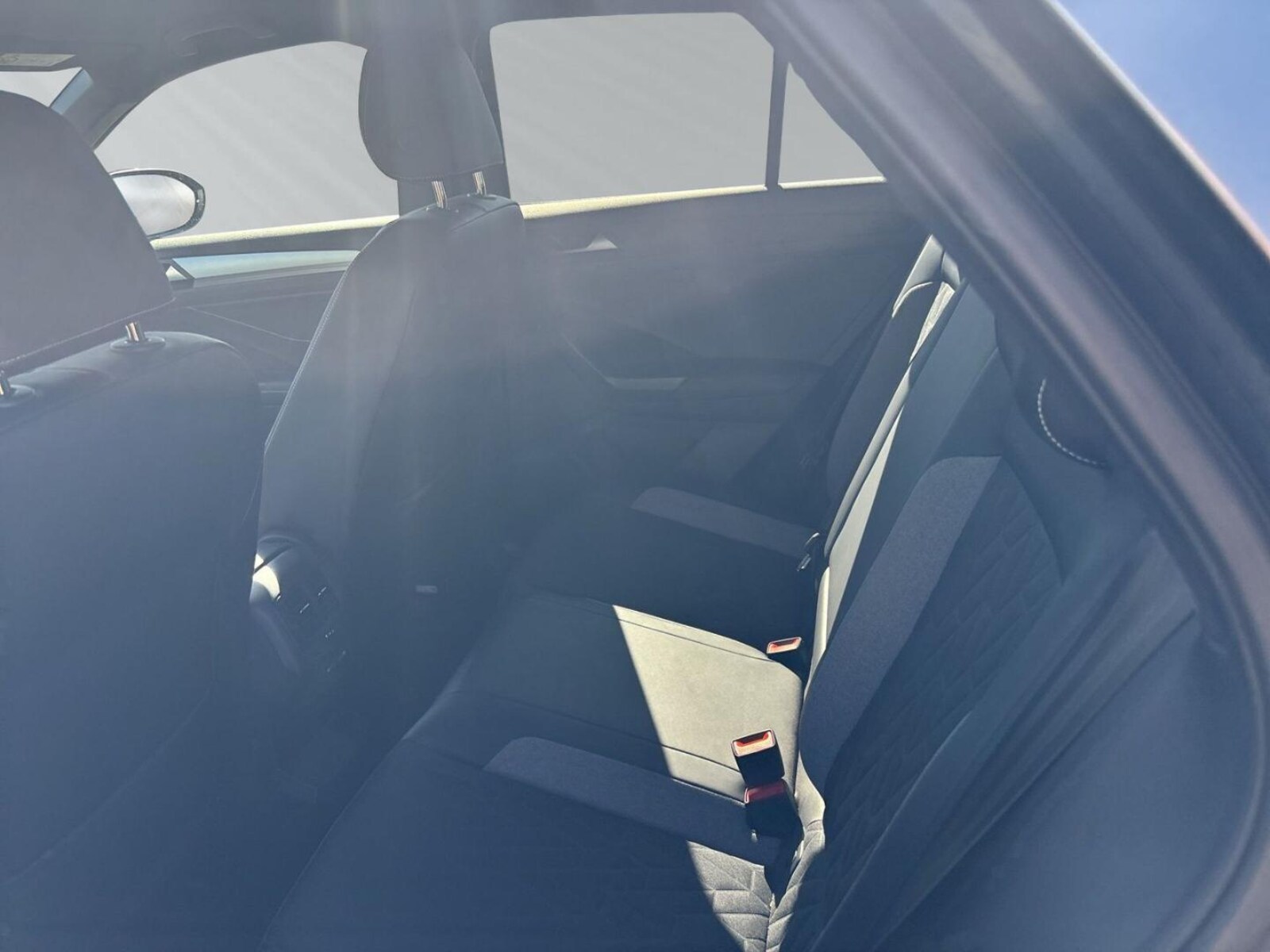 Volkswagen T-Roc – Bild 11