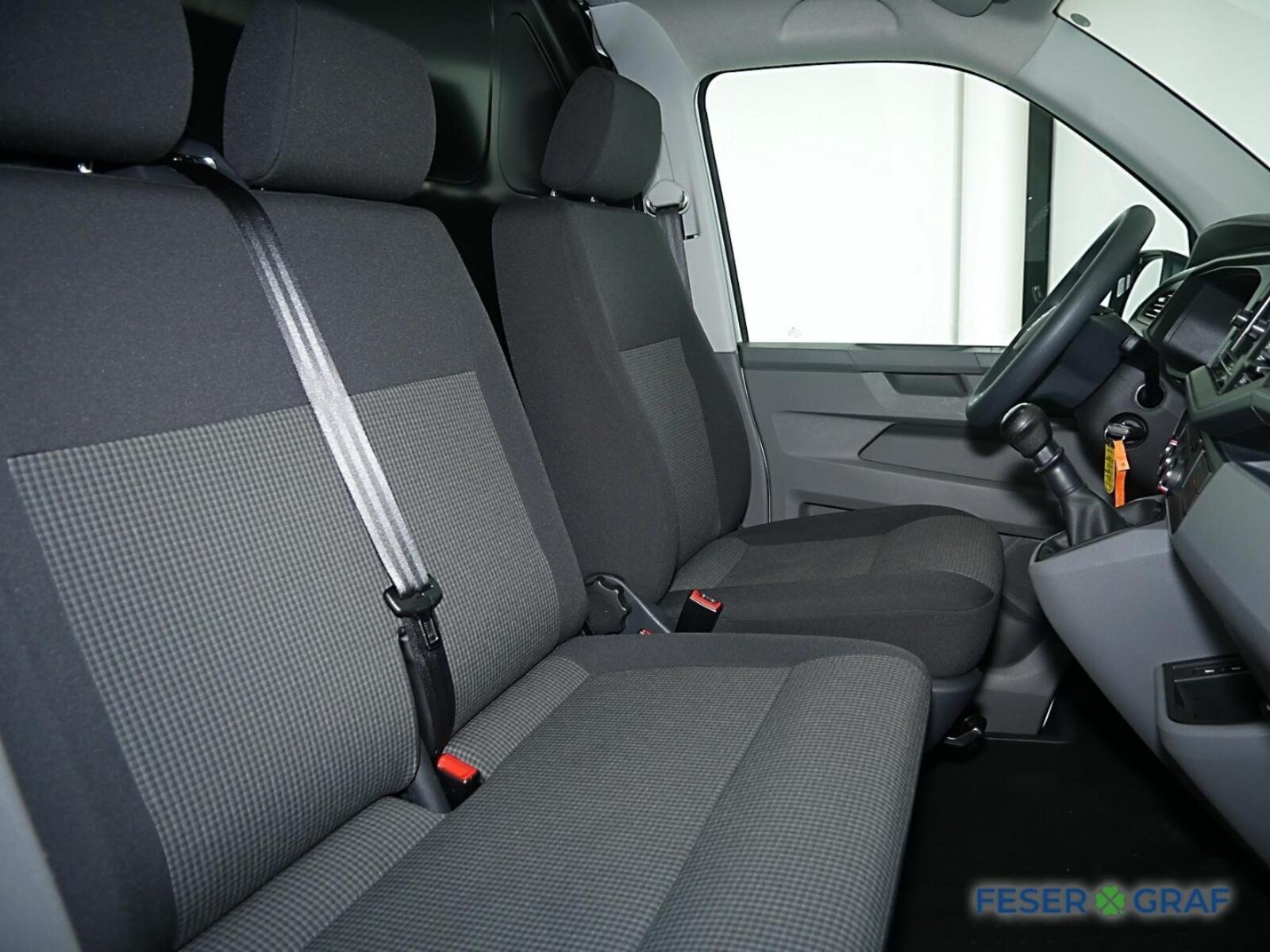 Volkswagen T6.1 Transporter Kasten langer Radstand – Bild 5