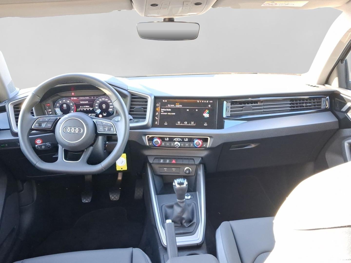 Bild über Audi A1 allstreet 30 TFSI Schaltgetriebe - für weitere Informationen kontaktieren Sie den Audi Partner