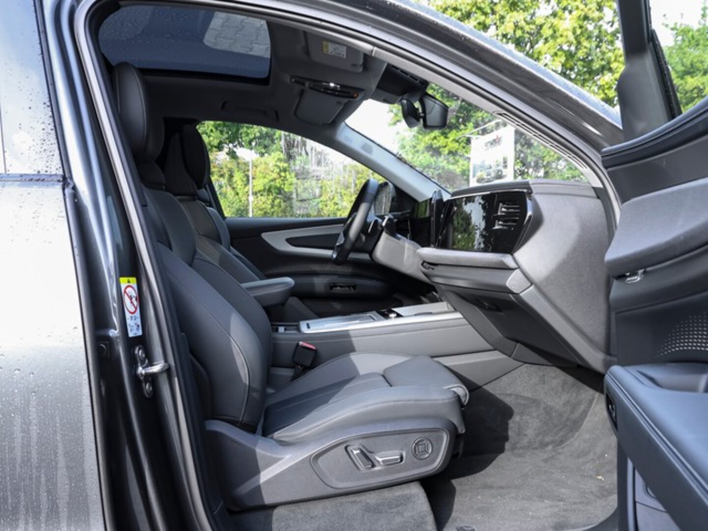 Bild über Audi Q7 SUV TDI quattro 220 kW tiptronic - für weitere Informationen kontaktieren Sie den Audi Partner