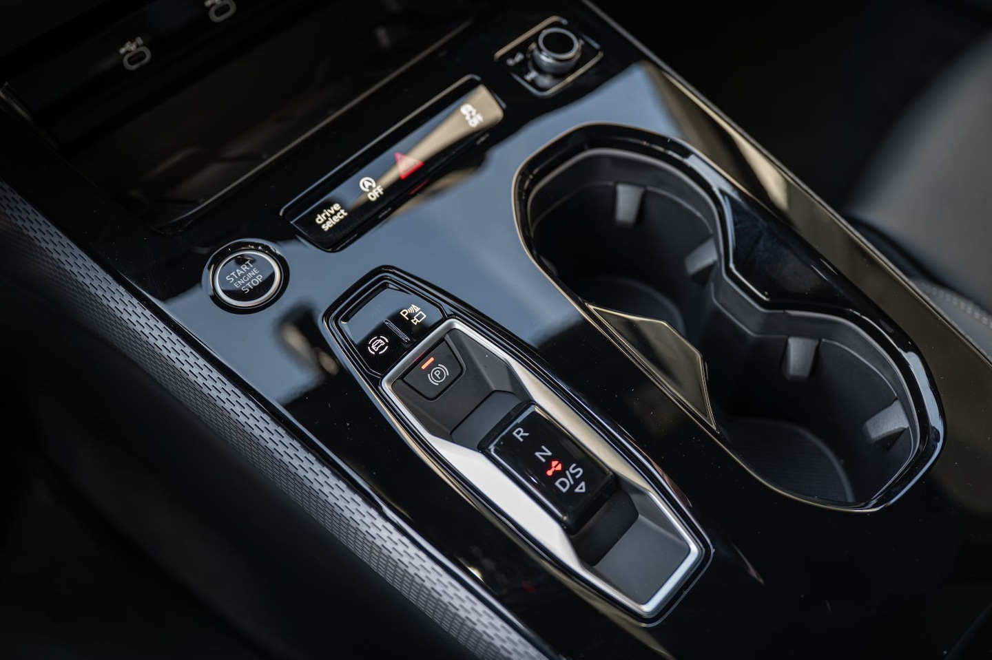 Bild über Audi A5 Avant TFSI 150 kW S tronic - für weitere Informationen kontaktieren Sie den Audi Partner