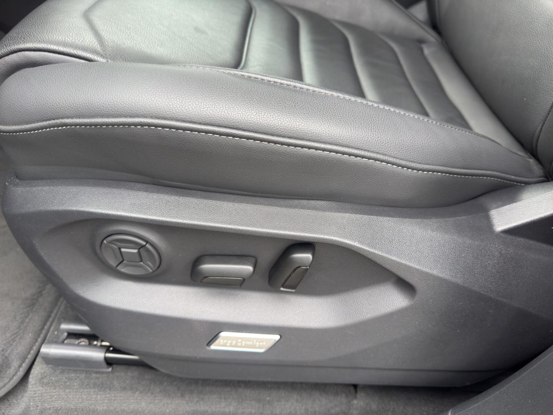 Volkswagen Touareg Basis-Modell