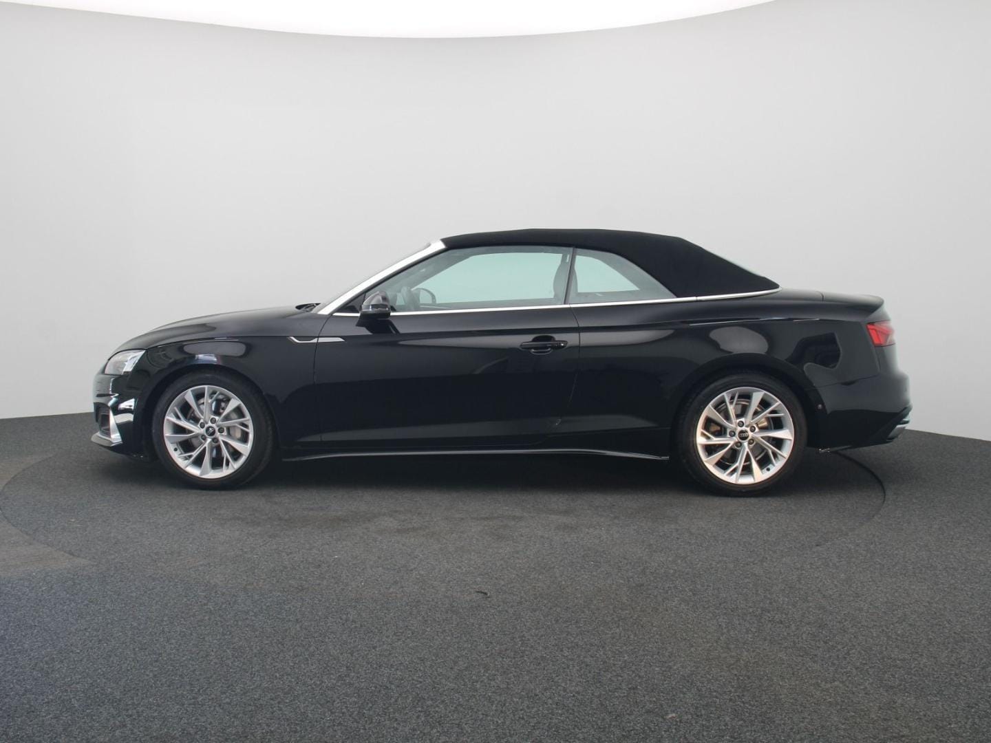 Bild über Audi A5 Cabriolet advanced 40 TDI S tronic - für weitere Informationen kontaktieren Sie den Audi Partner