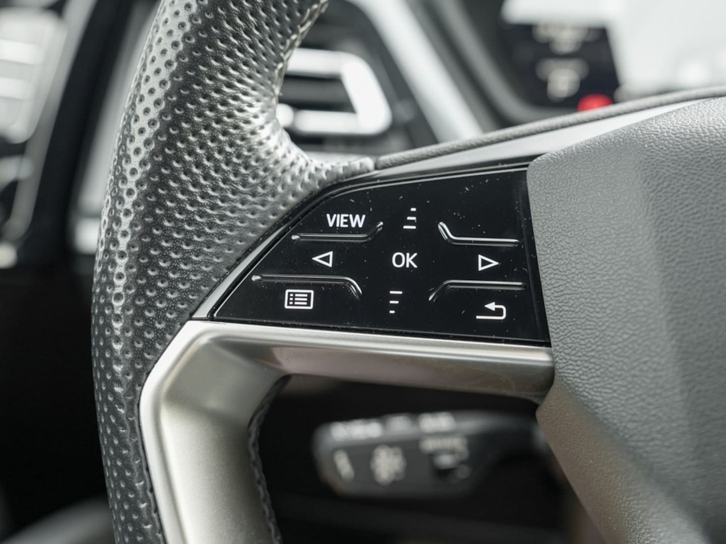 Bild über Audi Q4 Sportback e-tron 35 e-tron - für weitere Informationen kontaktieren Sie den Audi Partner