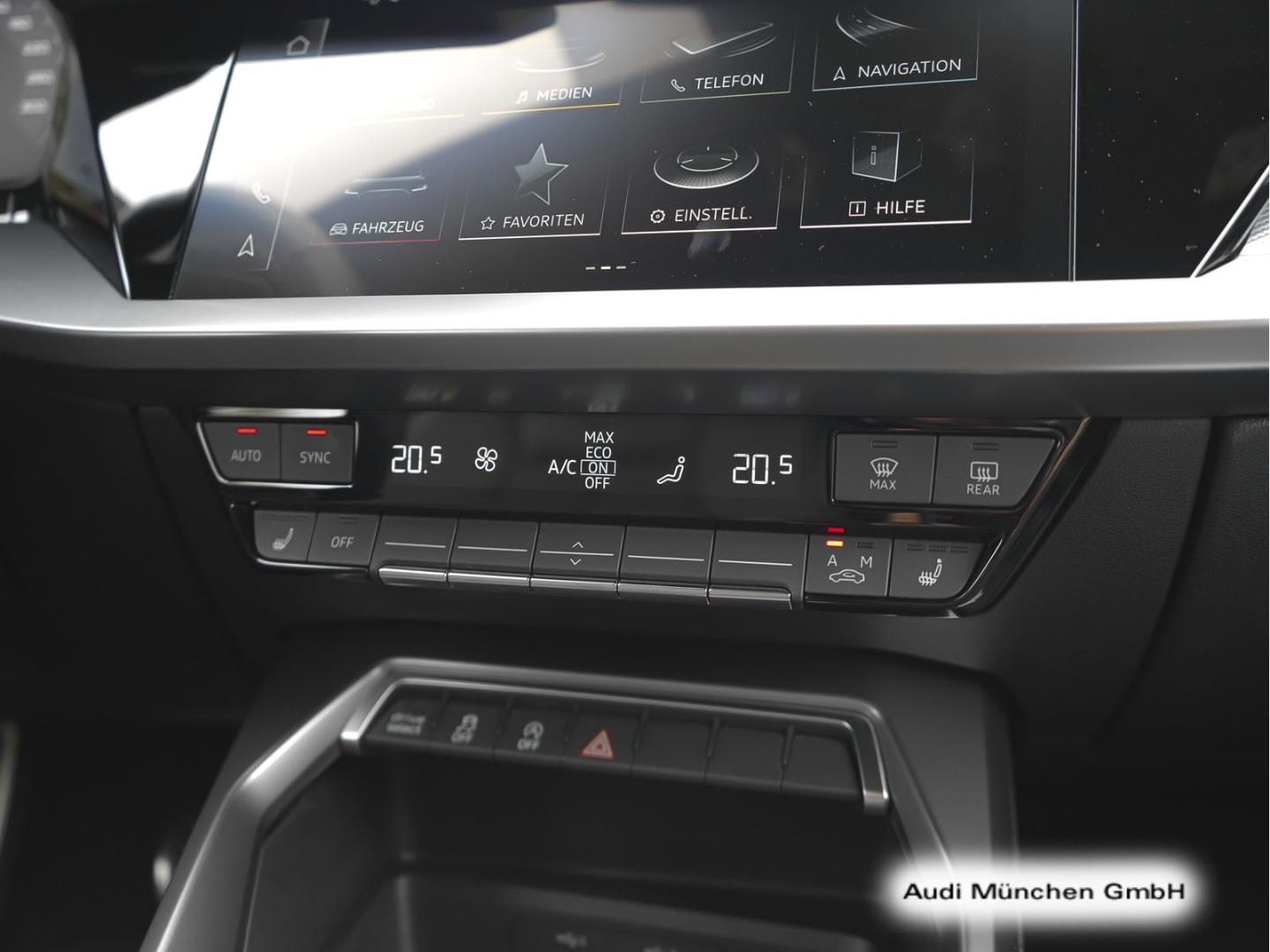 Bild über Audi S3 Sportback TFSI quattro S tronic - für weitere Informationen kontaktieren Sie den Audi Partner