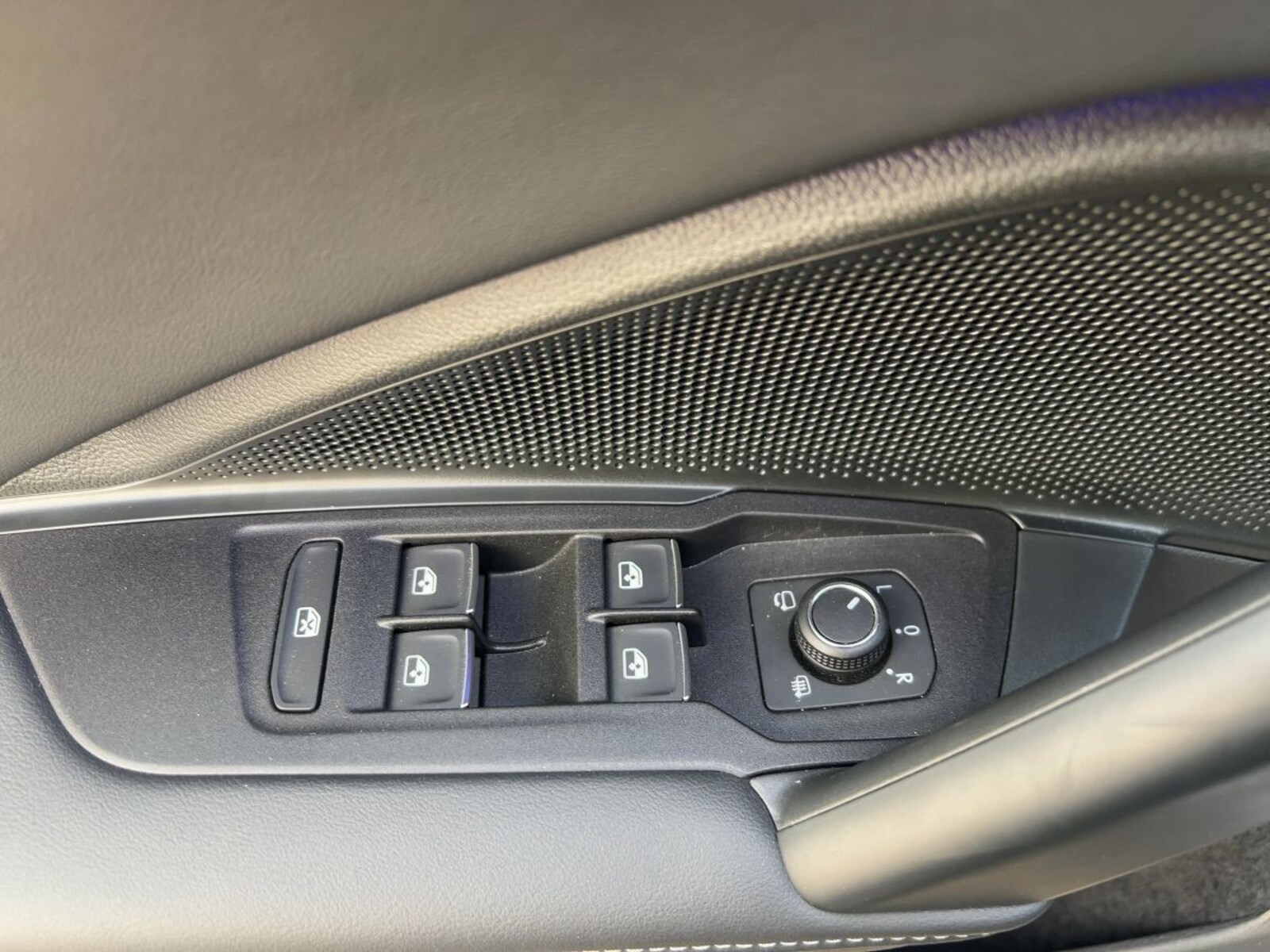 Volkswagen Tiguan – Bild 12