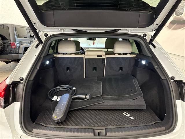 2024 AUDI Q4 - Image 6