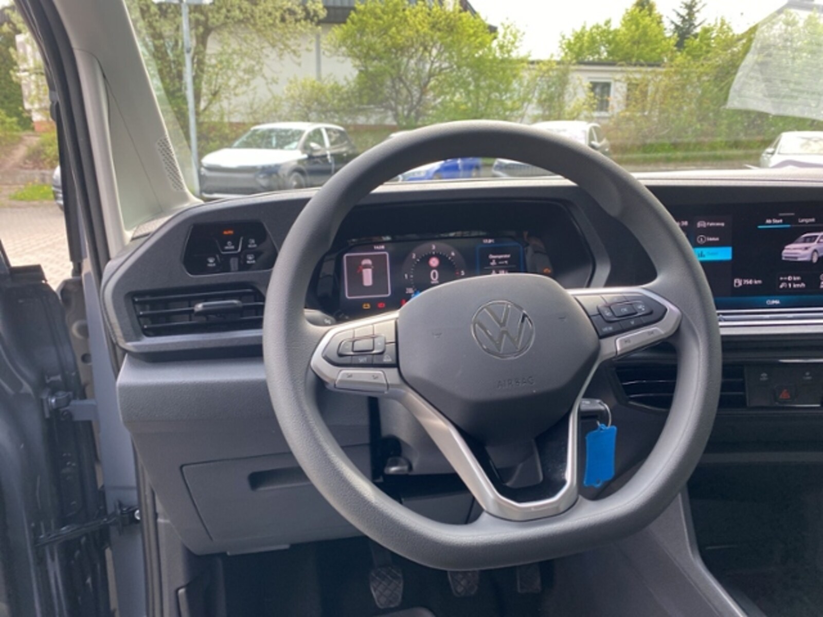 Volkswagen Caddy Maxi Cargo – Bild 12