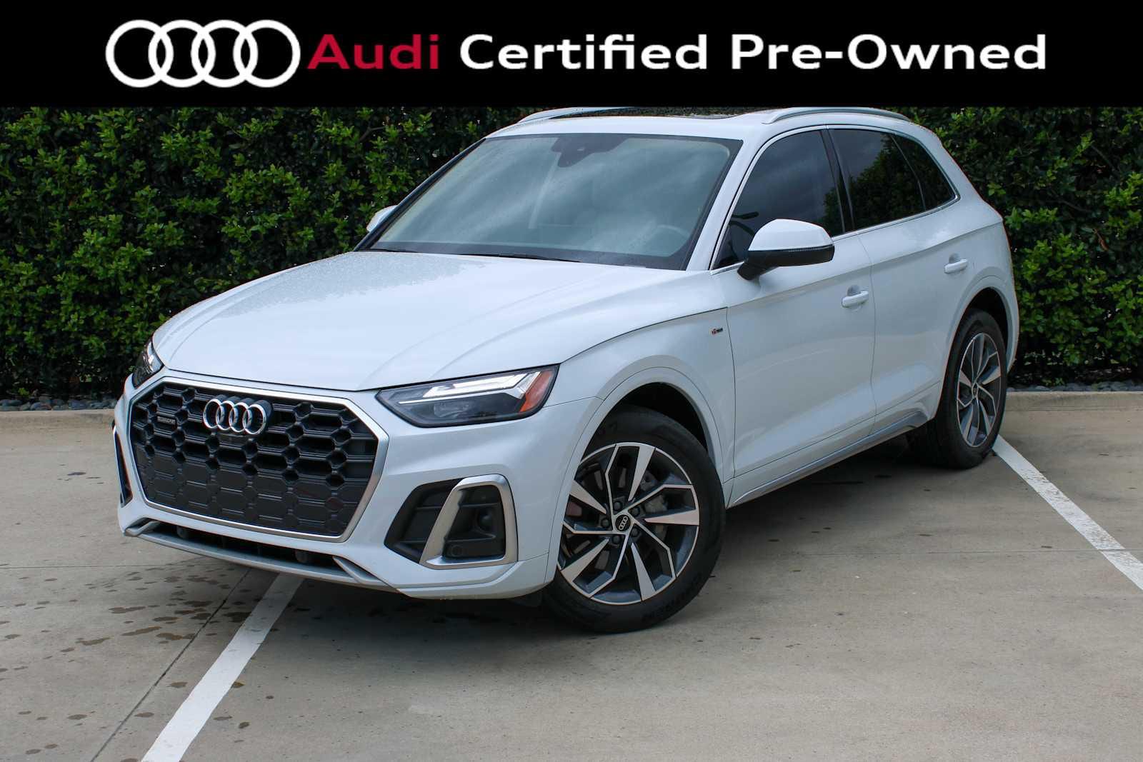 2023 Audi Q5 45 Premium Plus's photo