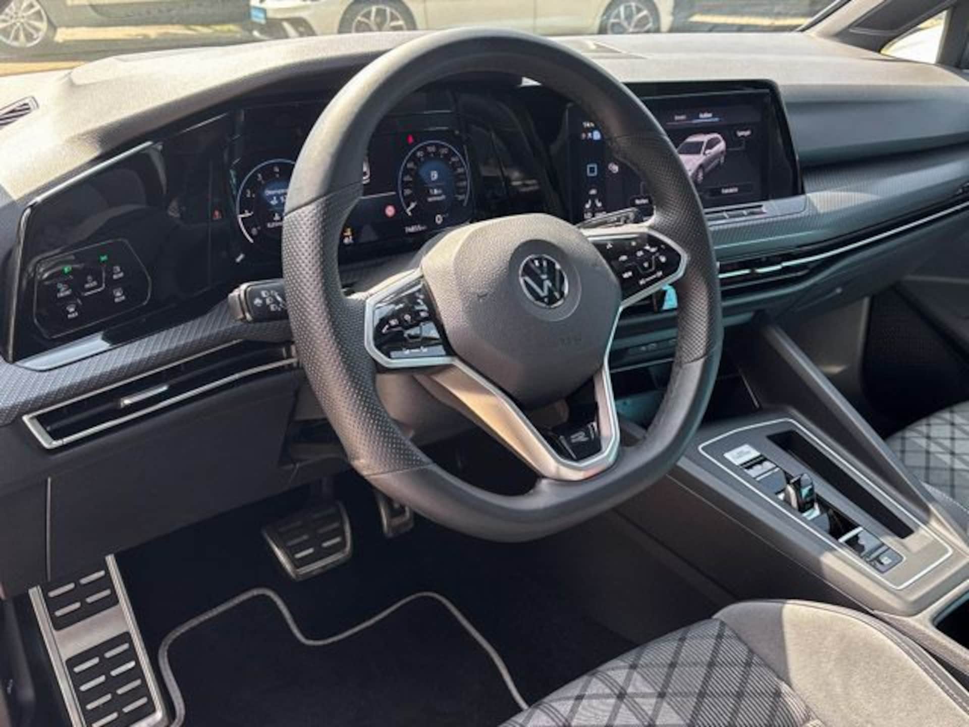 Volkswagen Golf Variant R-Line