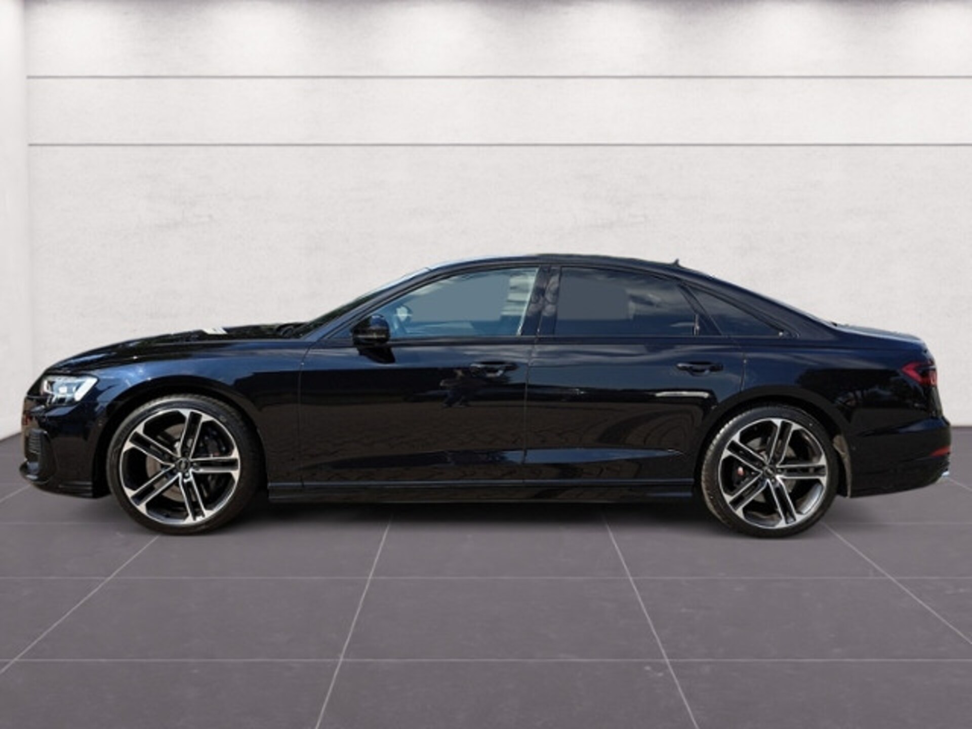 Audi S8