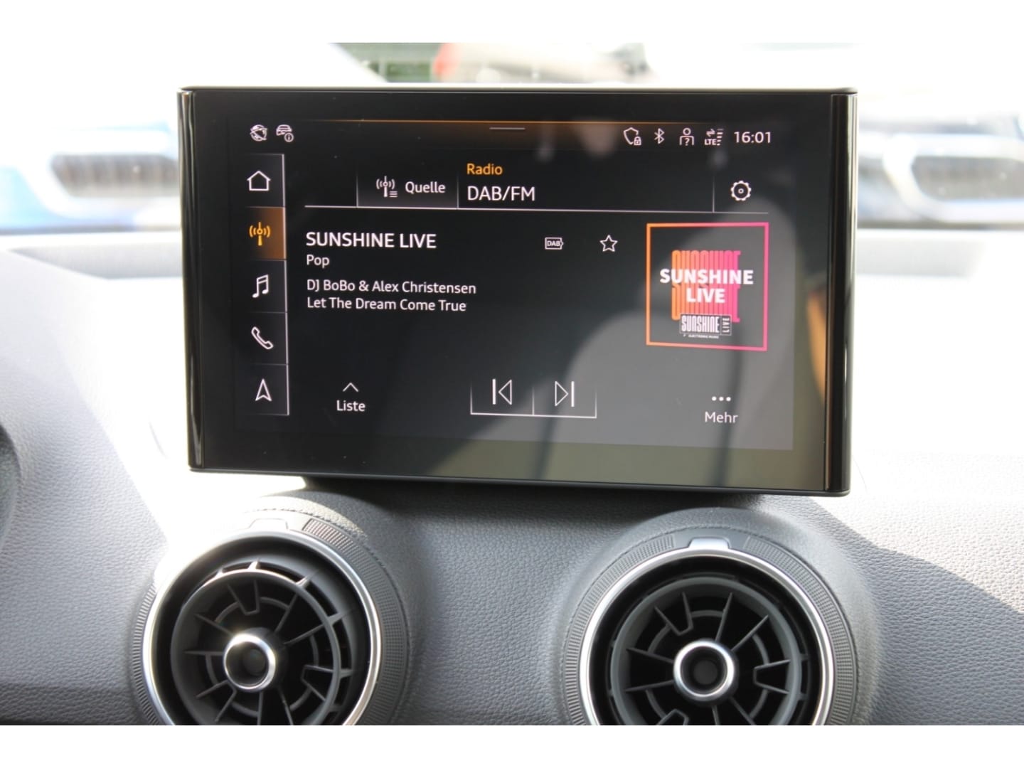 Bild über Audi Q2 35 TFSI S tronic - für weitere Informationen kontaktieren Sie den Audi Partner
