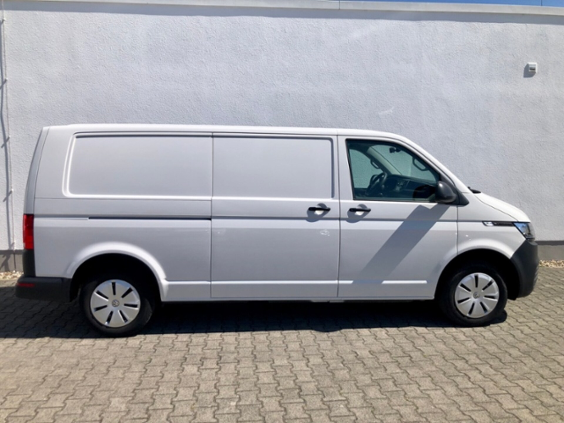 Volkswagen T6.1 Transporter Kasten langer Radstand