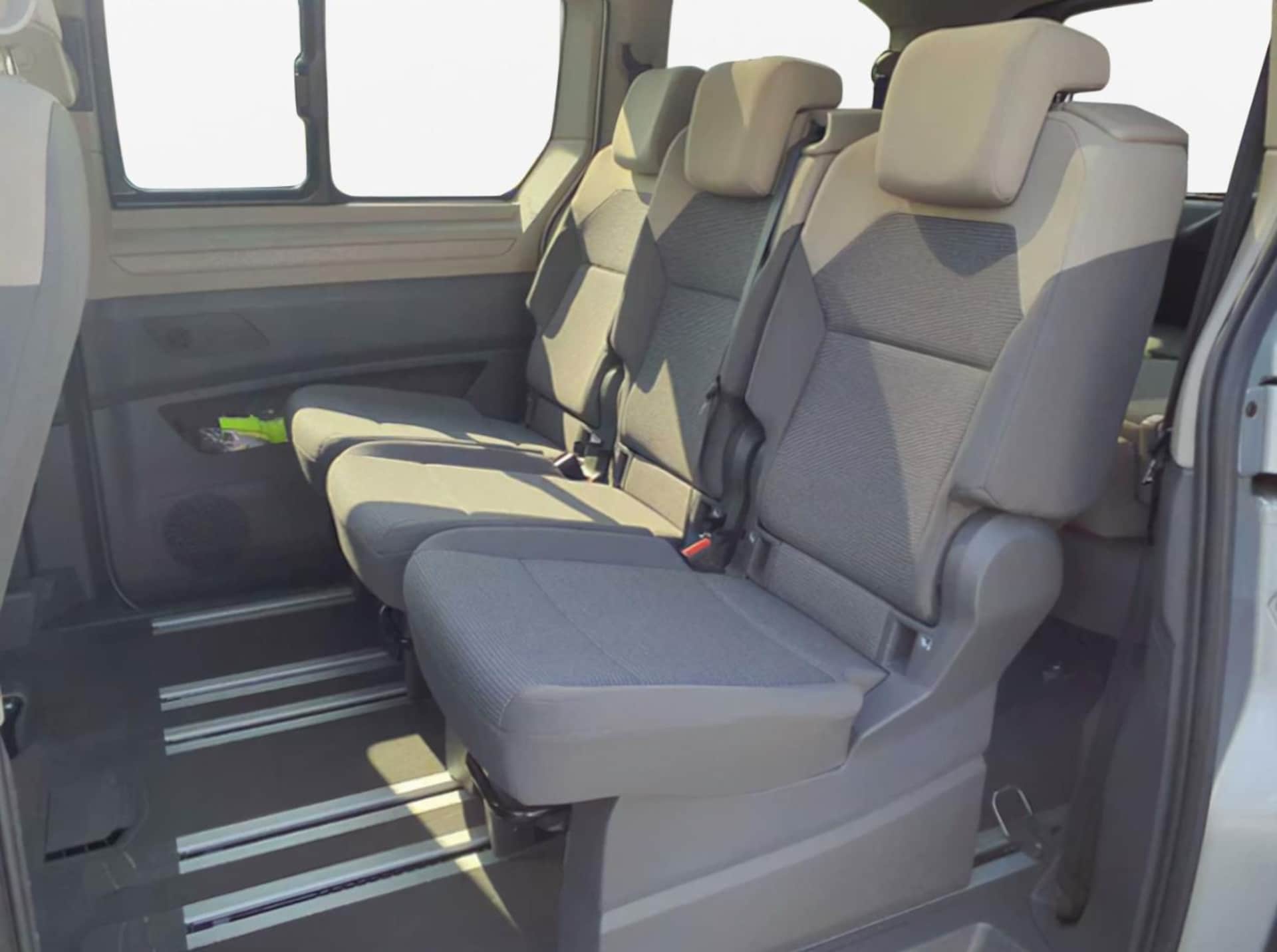 Volkswagen Multivan Basis-Modell