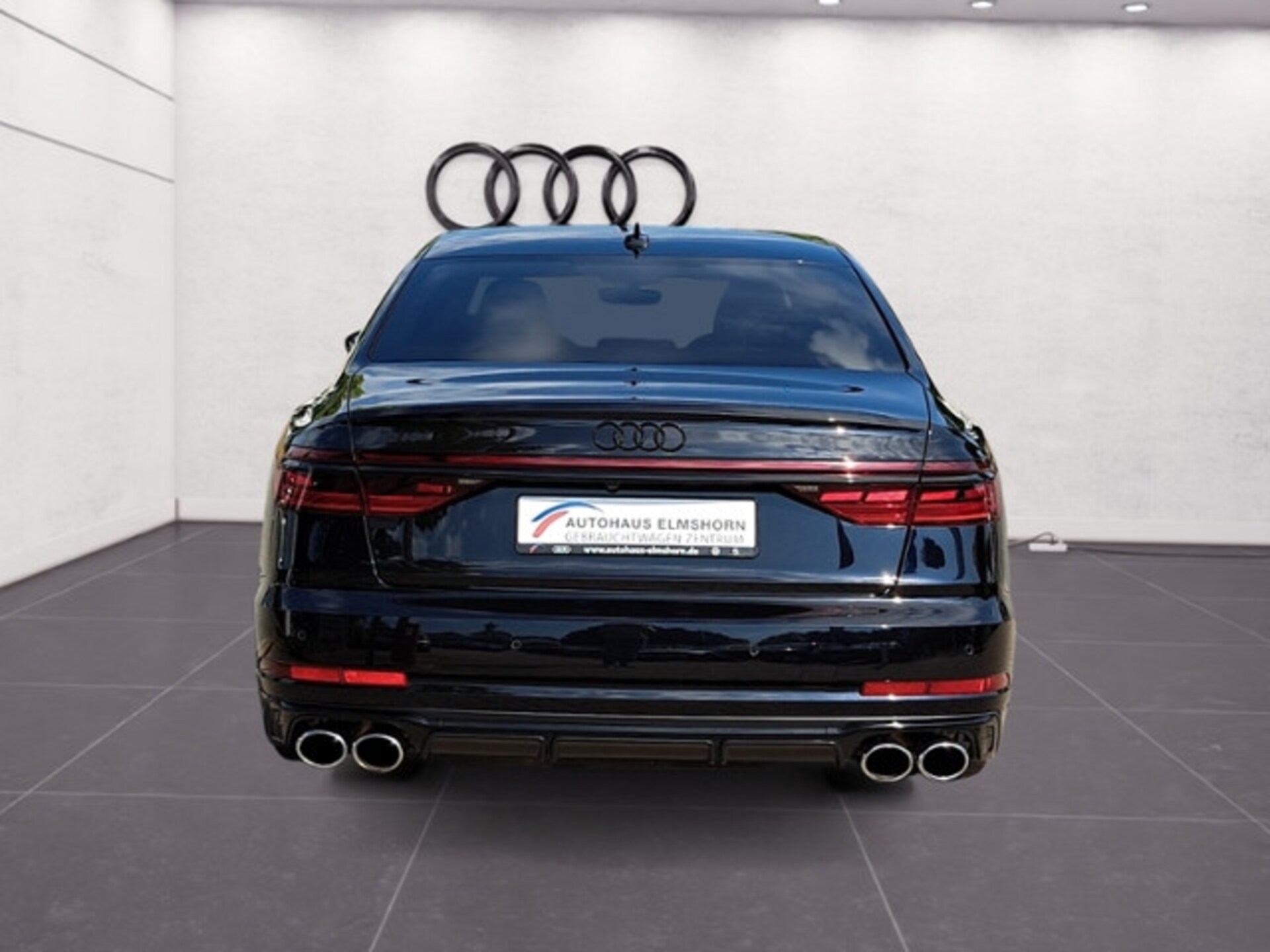 Audi S8