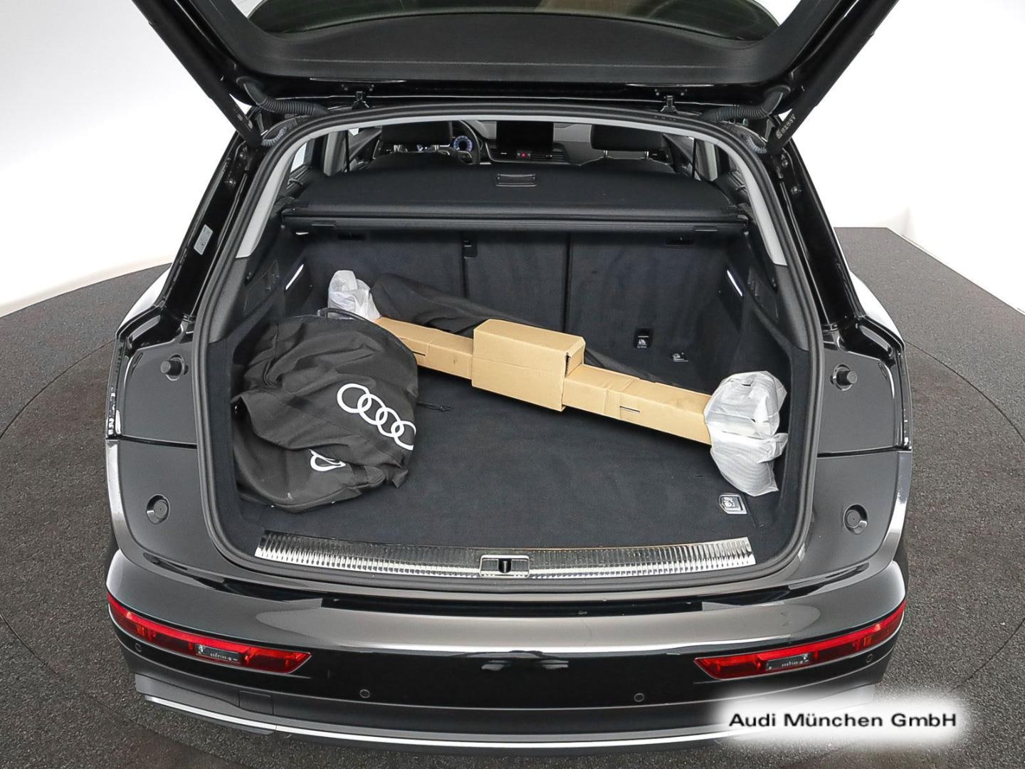 Bild über Audi Q5 TFSI e 50 TFSI e quattro S tronic - für weitere Informationen kontaktieren Sie den Audi Partner
