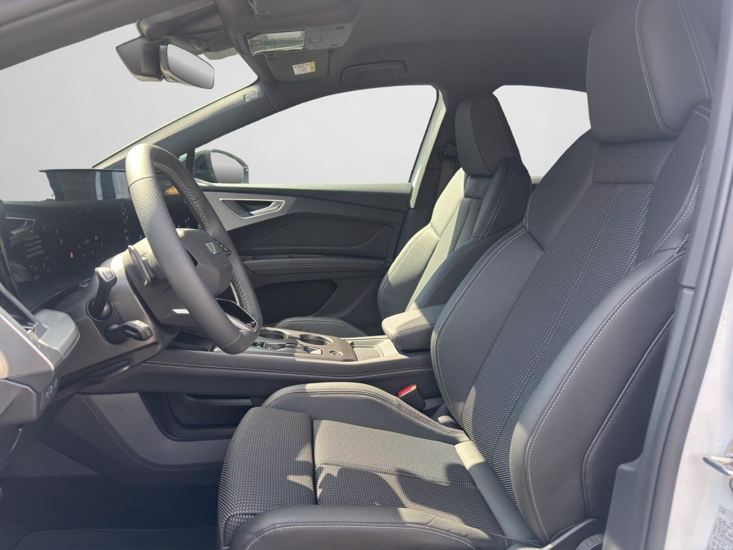 Bild über Audi Q4 Sportback e-tron e-tron performance 210 kW - für weitere Informationen kontaktieren Sie den Audi Partner