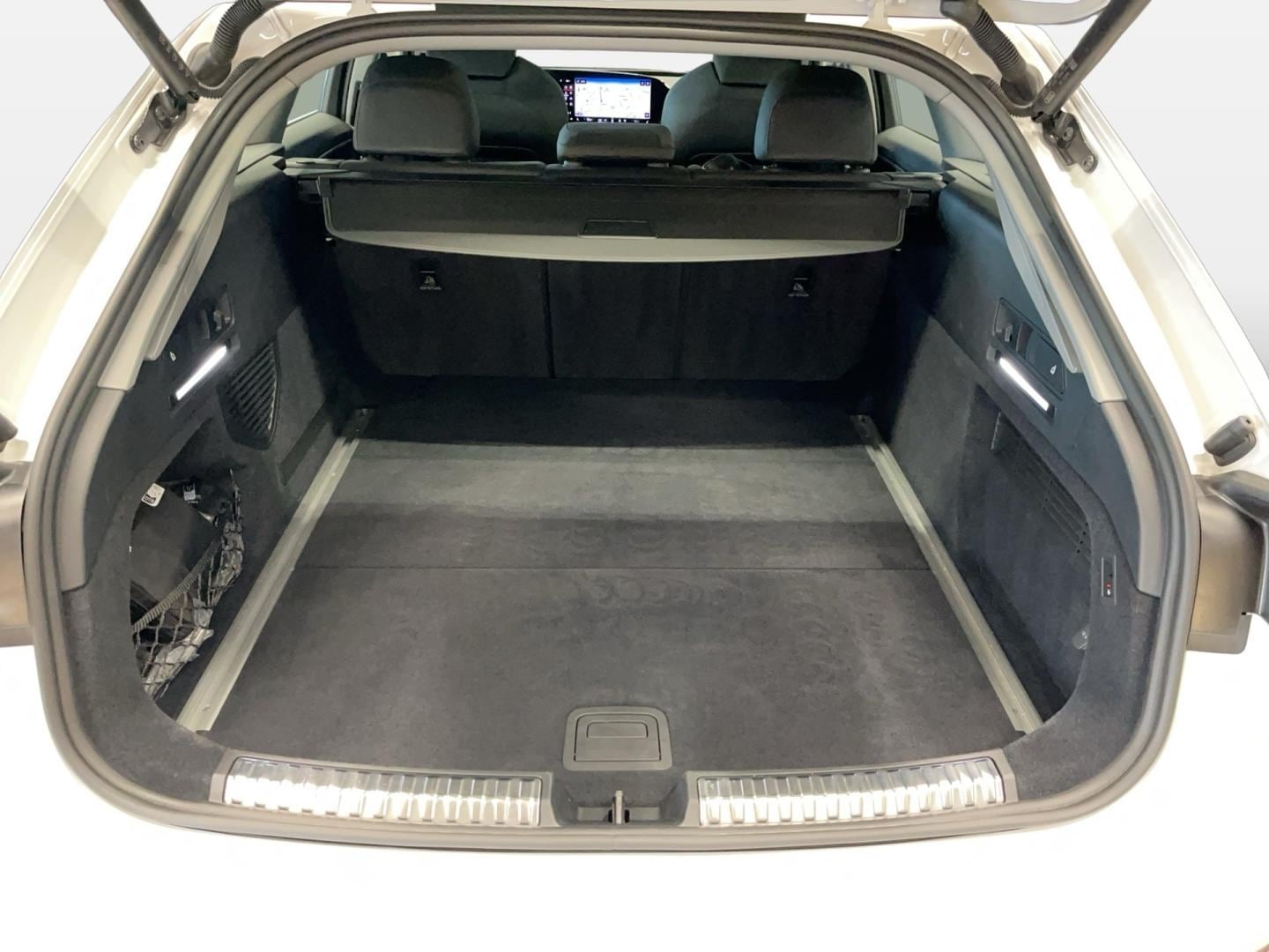 Bild über Audi A6 Avant TFSI 150 kW S tronic - für weitere Informationen kontaktieren Sie den Audi Partner