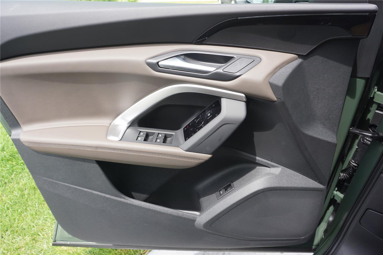 2025 Audi Q5 Premium - Photo 16